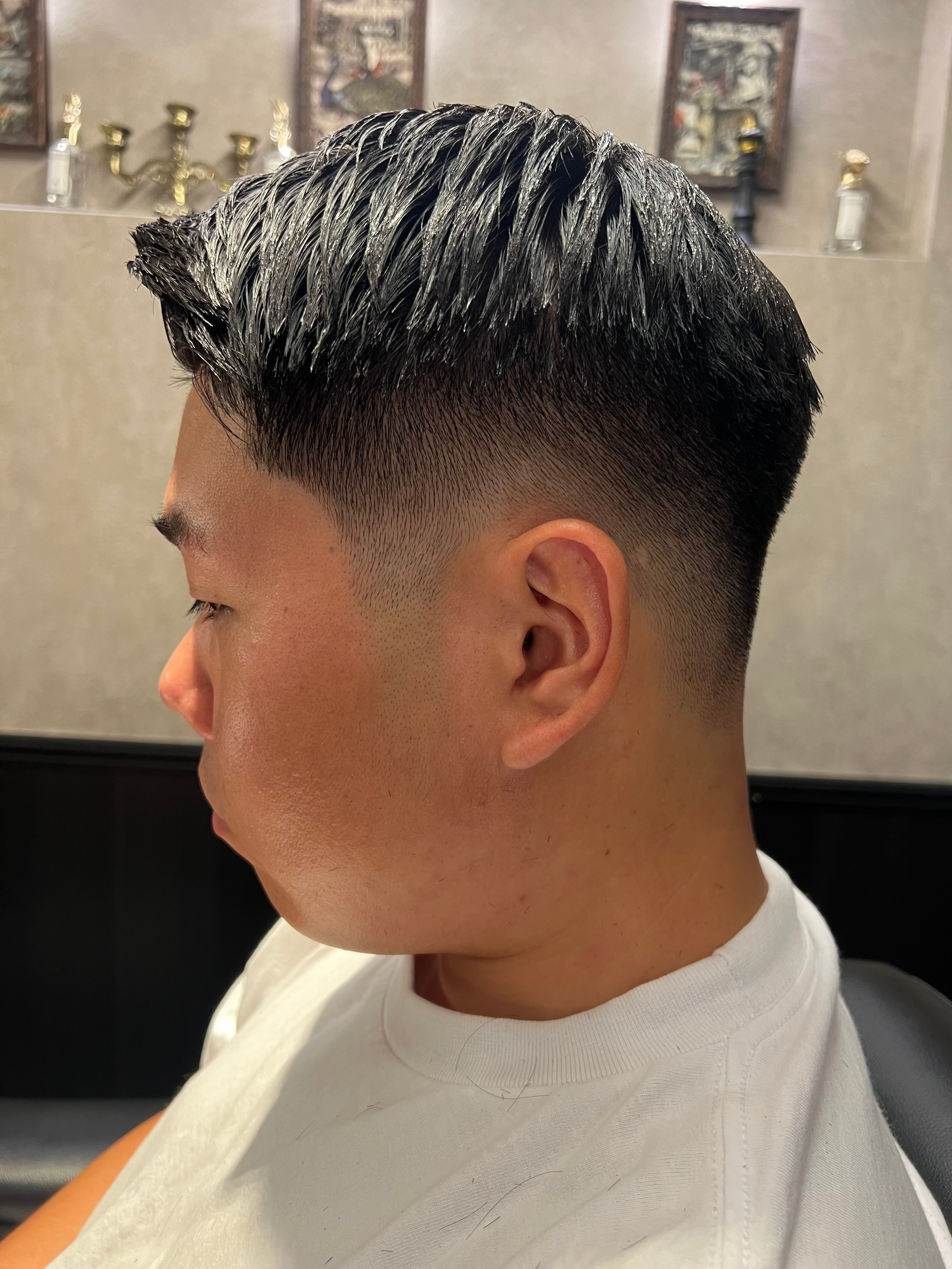 メンズ専門理容室　BroTokyo BARBERSHOP 有楽町店【メンズセンモンリヨウシツブロートーキョーバーバーショップユウラクチョウテン】のスタイル紹介。フェードアップ