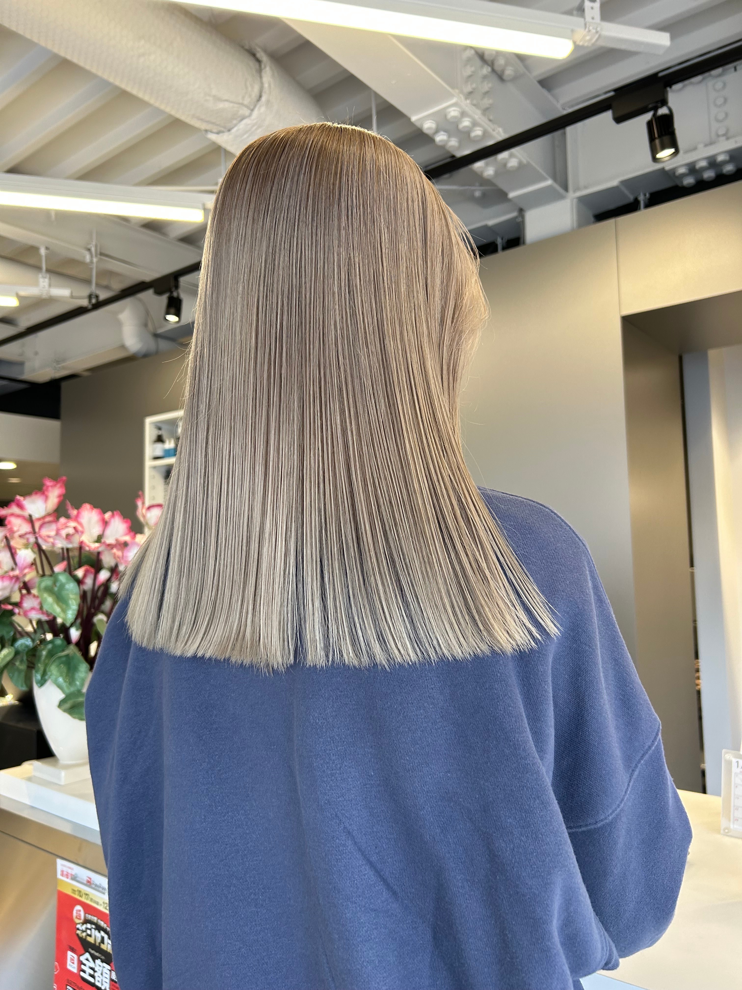 ETERNALLY【エターナリー】のスタイル紹介。全頭ブリーチ