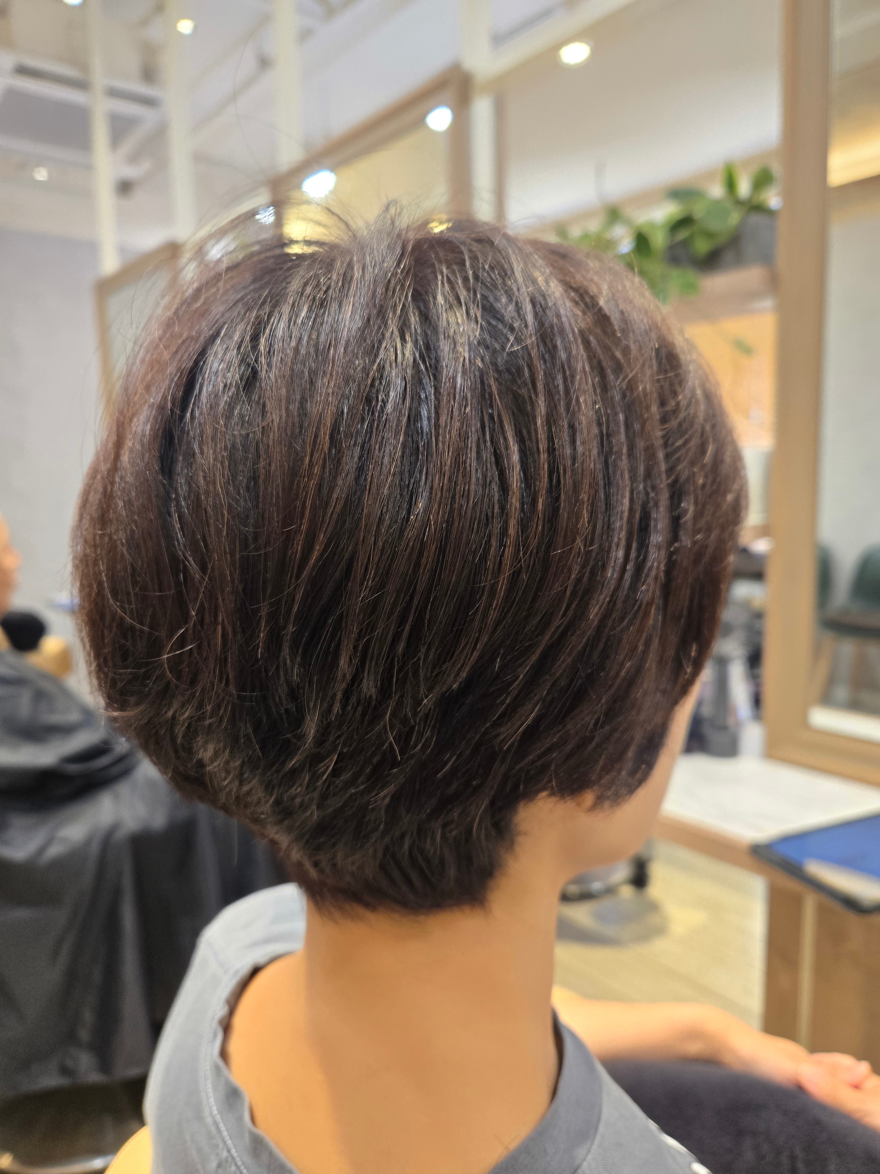 LA QUALITE 松戸店【ラ カリテ】のスタイル紹介。★えりあしスッキリショートボブスタイル。