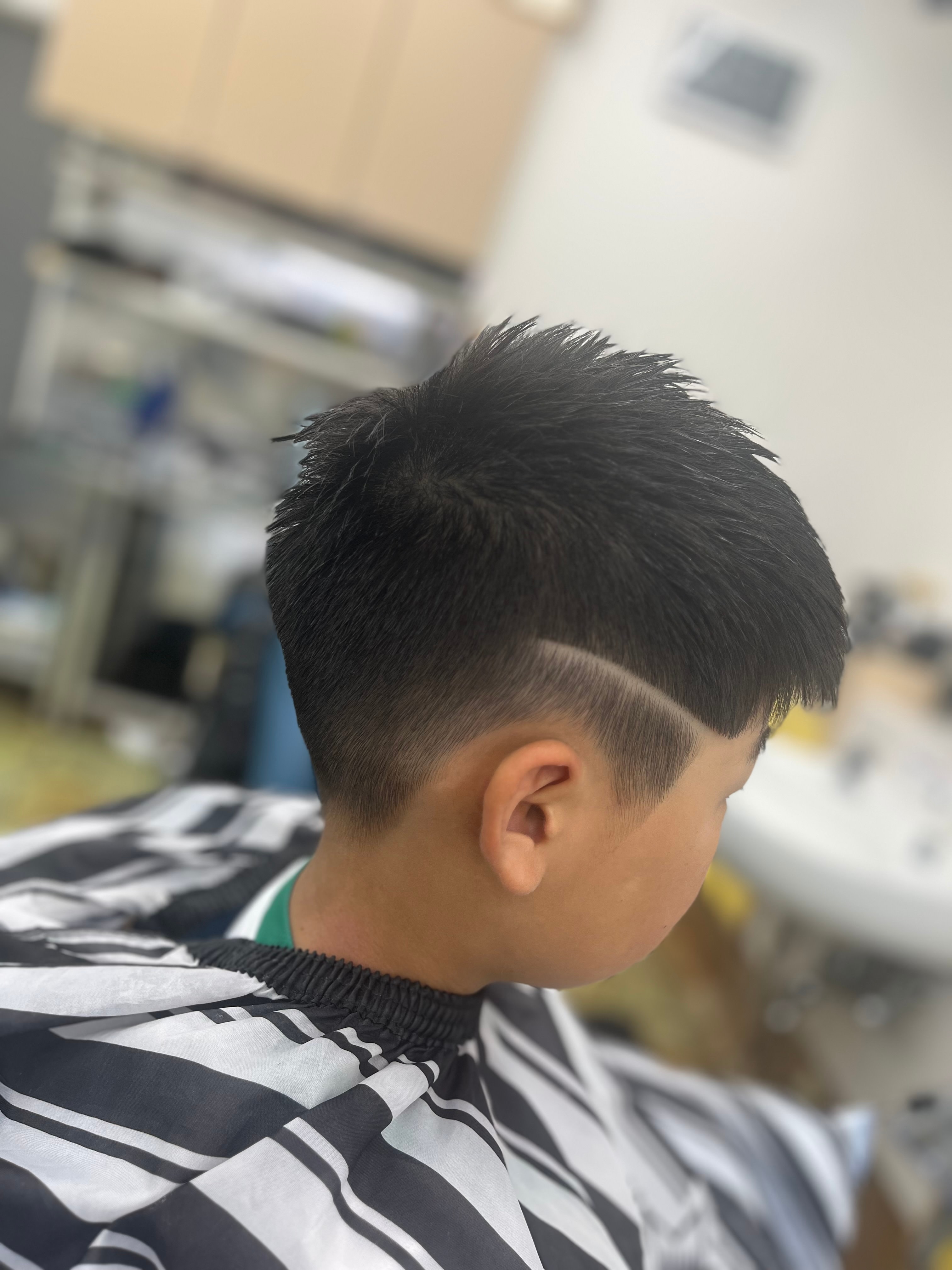 ロイヤル理容【ロイヤルリヨウ】のスタイル紹介。ロイヤル理容×スタイル