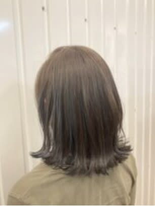 Nadia by charis【ナディアバイカリス】 花巻 | 北上【ナディア バイ カリス】のスタイル紹介。ボブ|切りっぱなしボブ【花巻|北上|ナディア】
