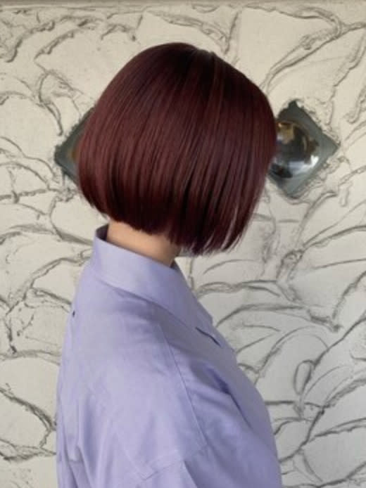 Nadia by charis【ナディアバイカリス】 花巻 | 北上【ナディア バイ カリス】のスタイル紹介。チェリーピンク|ハイトーンカラー|ボブ|切りっぱなし【花巻】