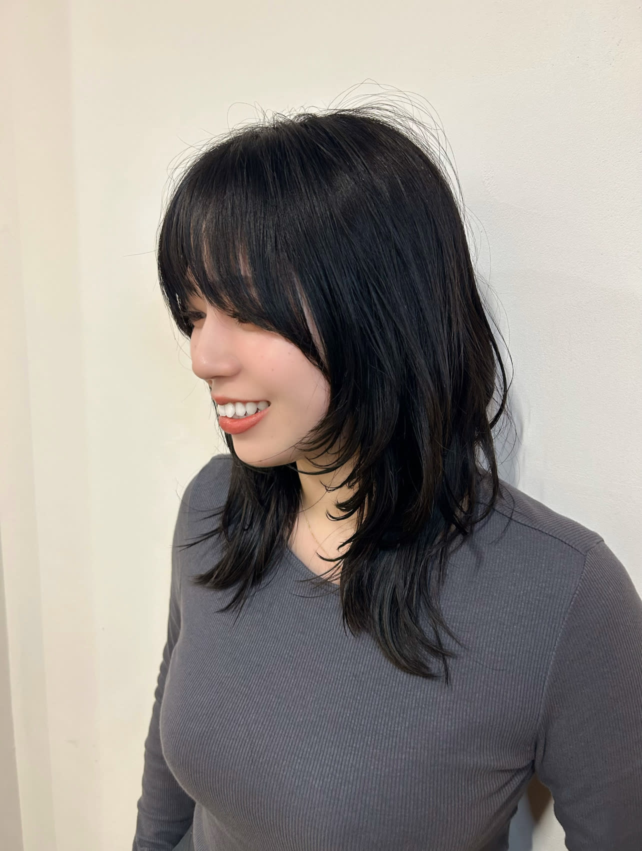 quii【クイ】のスタイル紹介。レイヤーカット/ウルフレイヤー/ザクザクレイヤーカット