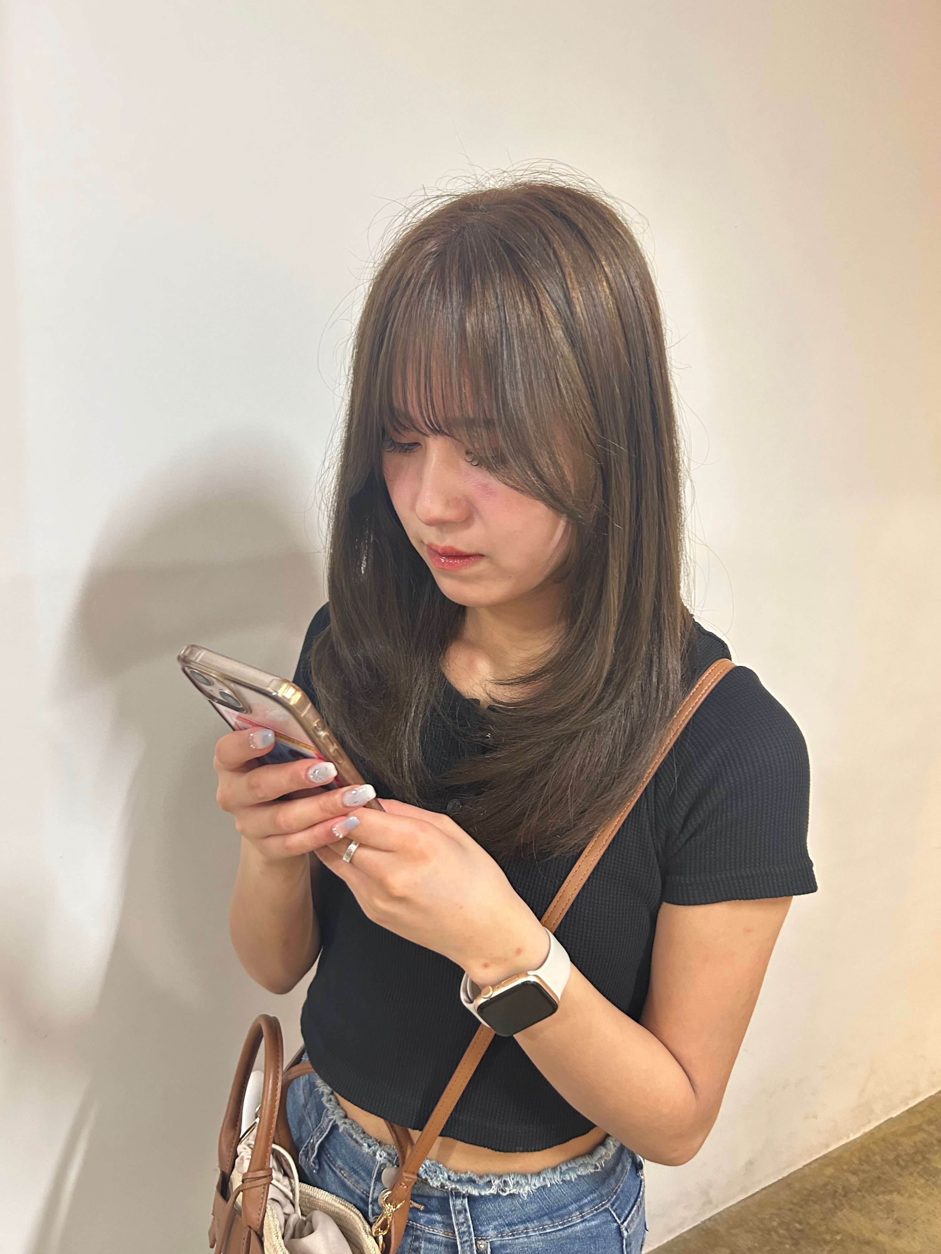 quii【クイ】のスタイル紹介。シースルーバング/顔周りカット/レイヤーカット