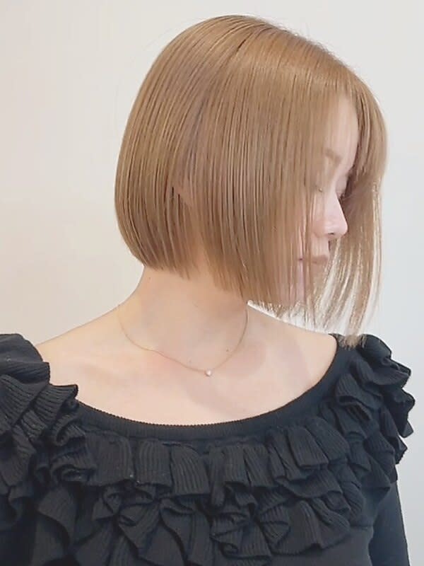 ETOWA【エトワ】【エトワ】のスタイル紹介。透明感x髪質改善カラーショートボブ