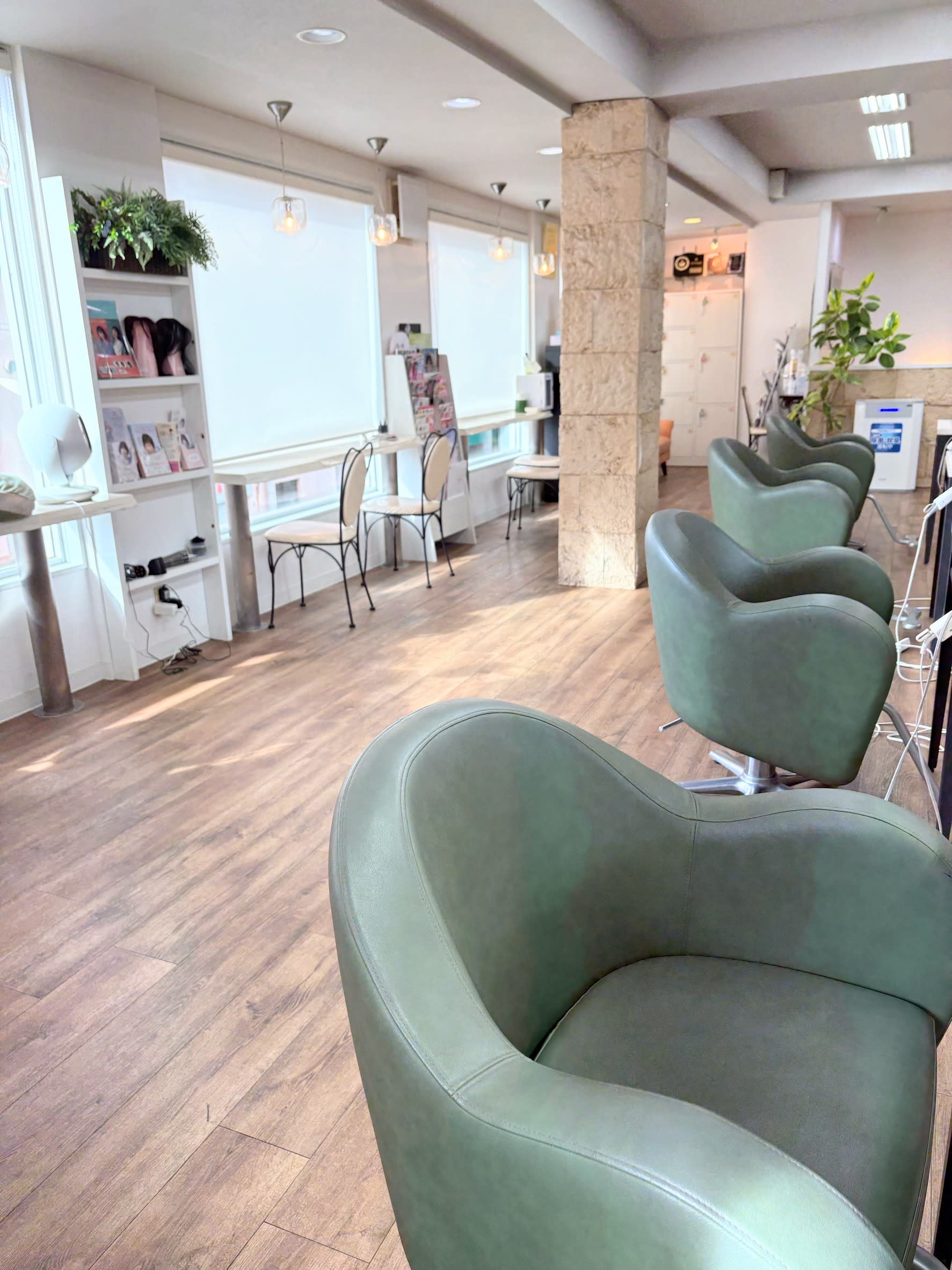 HAIR MAKE FELIX 板宿店のアイキャッチ画像