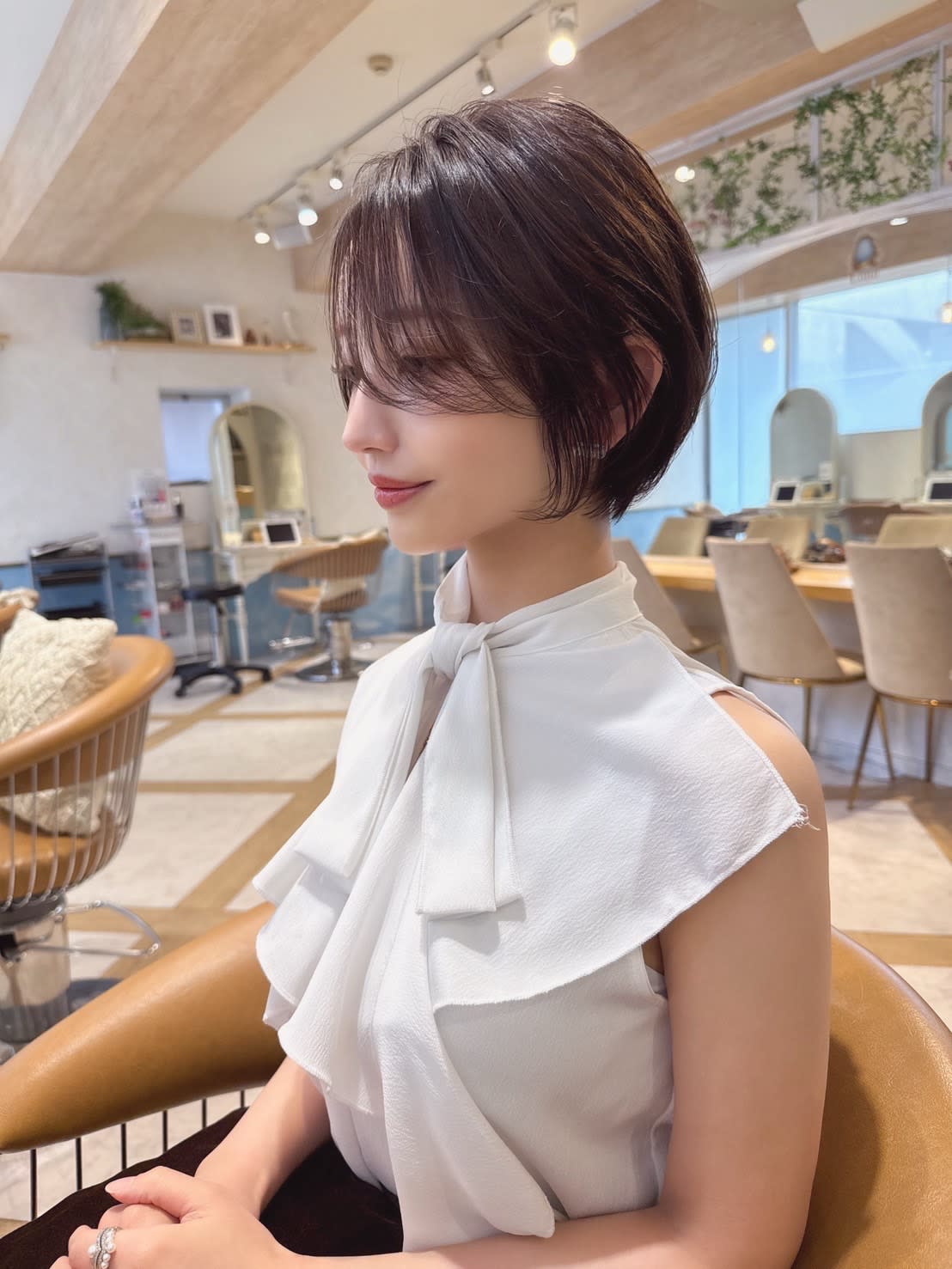 Lond strada 心斎橋【ロンドストラーダ シンサイバシ】のスタイル紹介。大人美人ショート