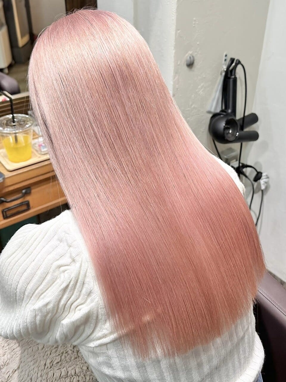 LORE福岡天神本店 インナーカラー特化型美容室ブリーチ・インナーカラー美容室【ロアフクオカテンジンホンテン インナーカラートッカガタビヨウシツ ブリーチ インナーカラービヨウシツ】のスタイル紹介。ダブルカラー/ベージュ/ケアブリーチカラー/ピンクベージュ