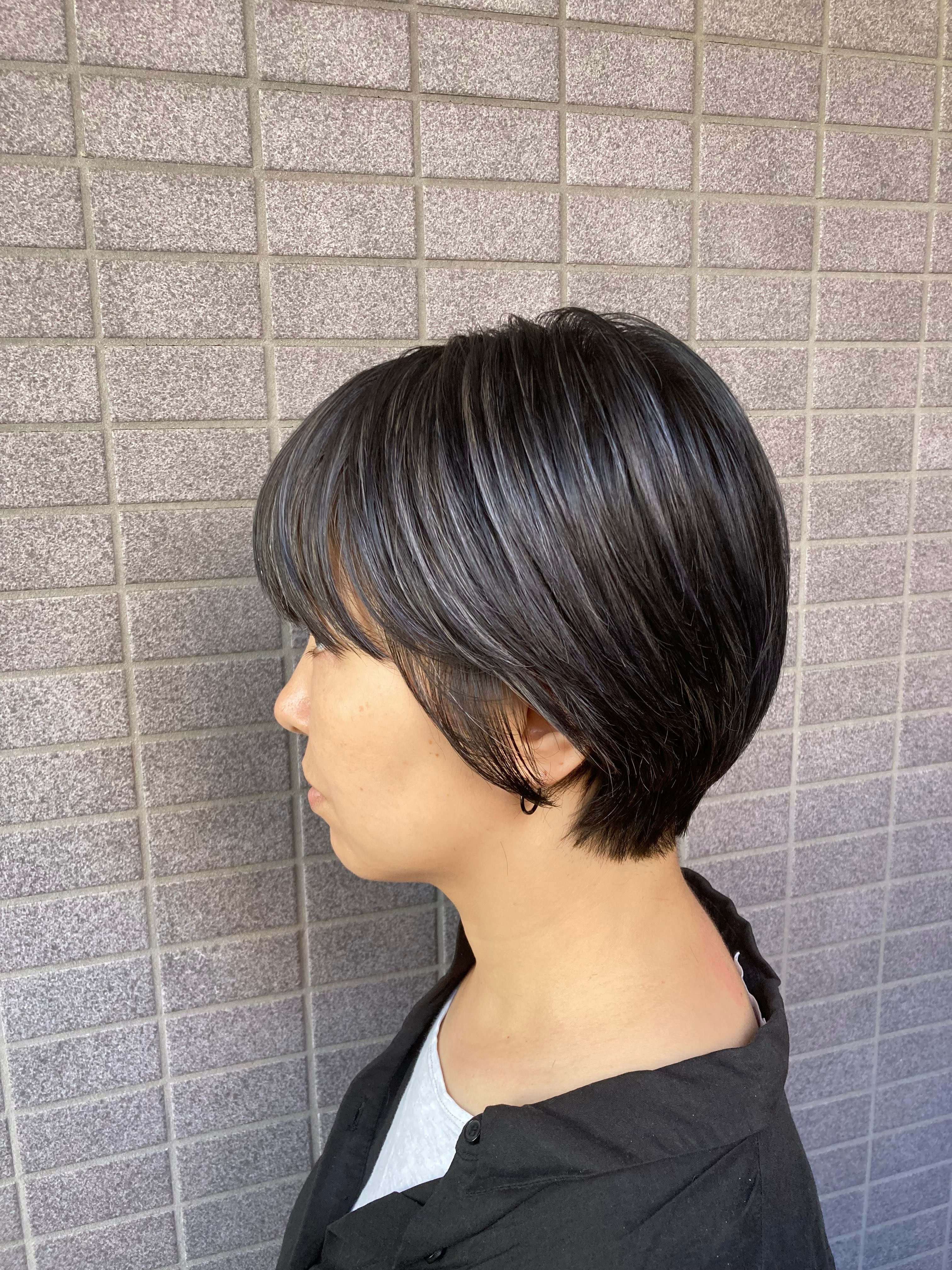 MAISON【メゾン】のスタイル紹介。アッシュグレーハイライト