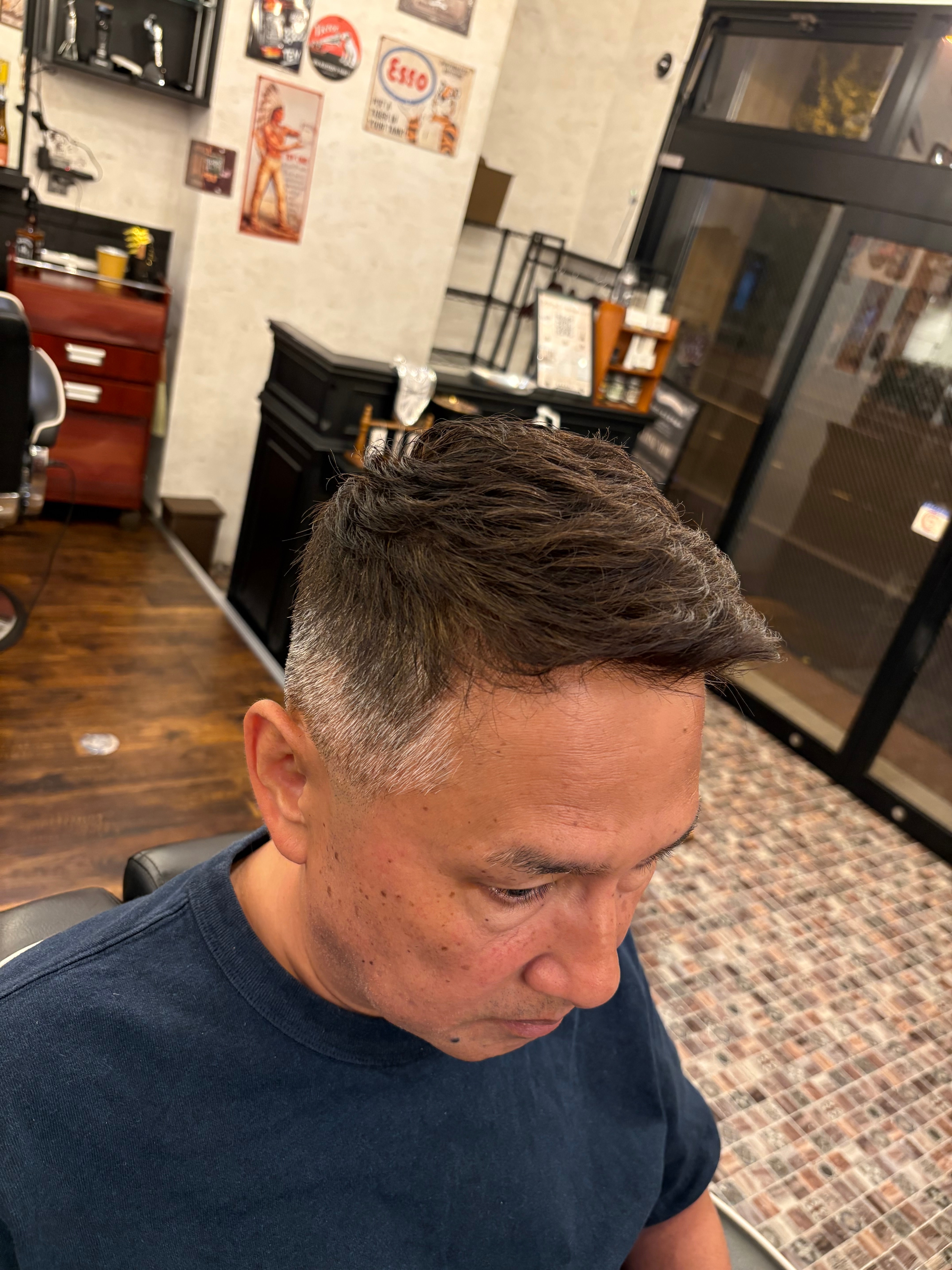 Bro Tokyo BARBERSHOP 神田店 MEN'S専門理容室【ブロートーキョーバーバーショップカンダテンメンズセンモンリヨウシツ】のスタイル紹介。フェザーアップ