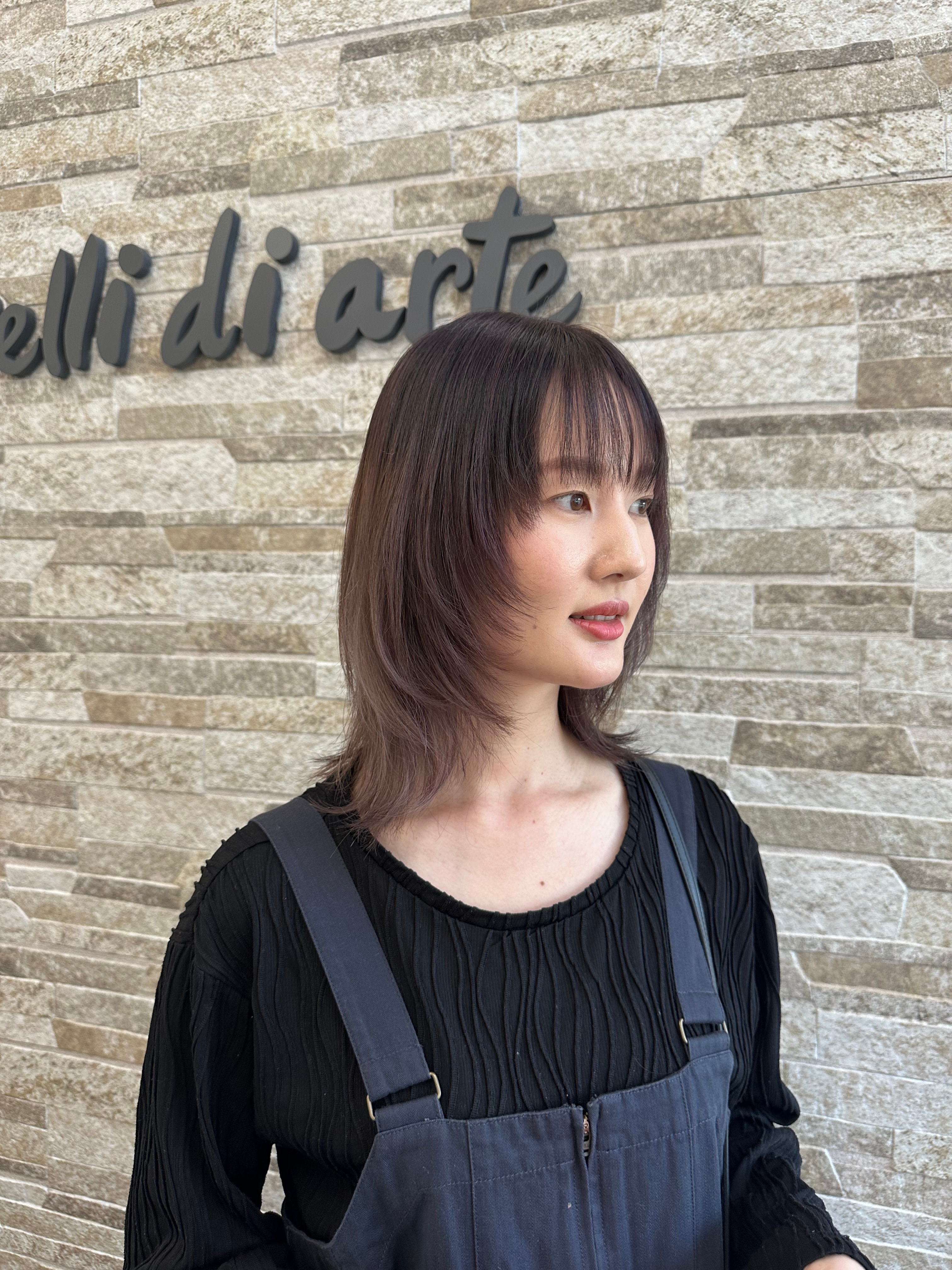 Capelli di arte【カペリ デ アーテ】【カペリ デ アーテ】のスタイル紹介。ウルフカット/ミディアム