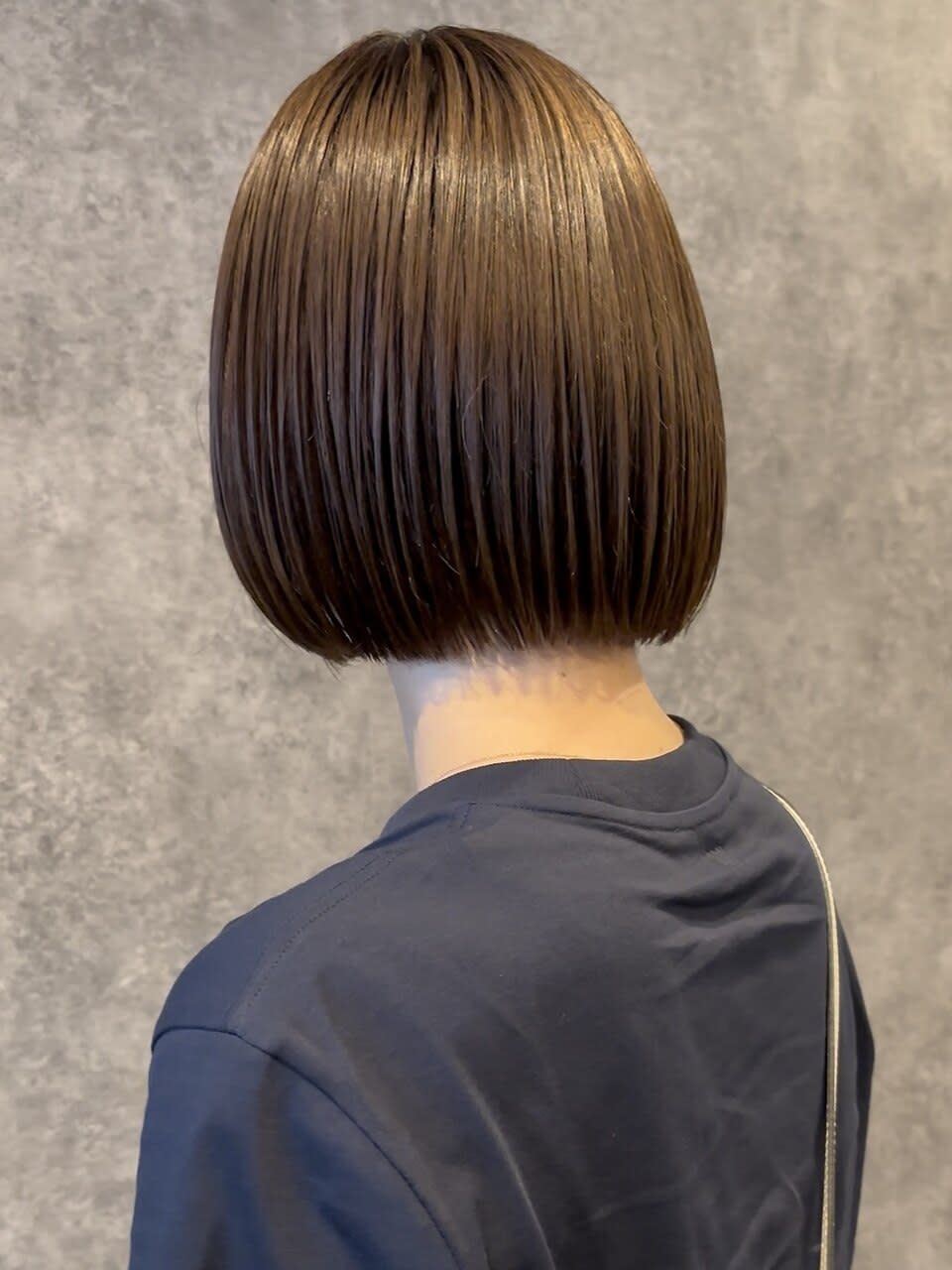 hair salon chic.【ヘアーサロンシック】のスタイル紹介。20代30代/黒髪/ミニボブ/前髪ありボブ/縮毛矯正/