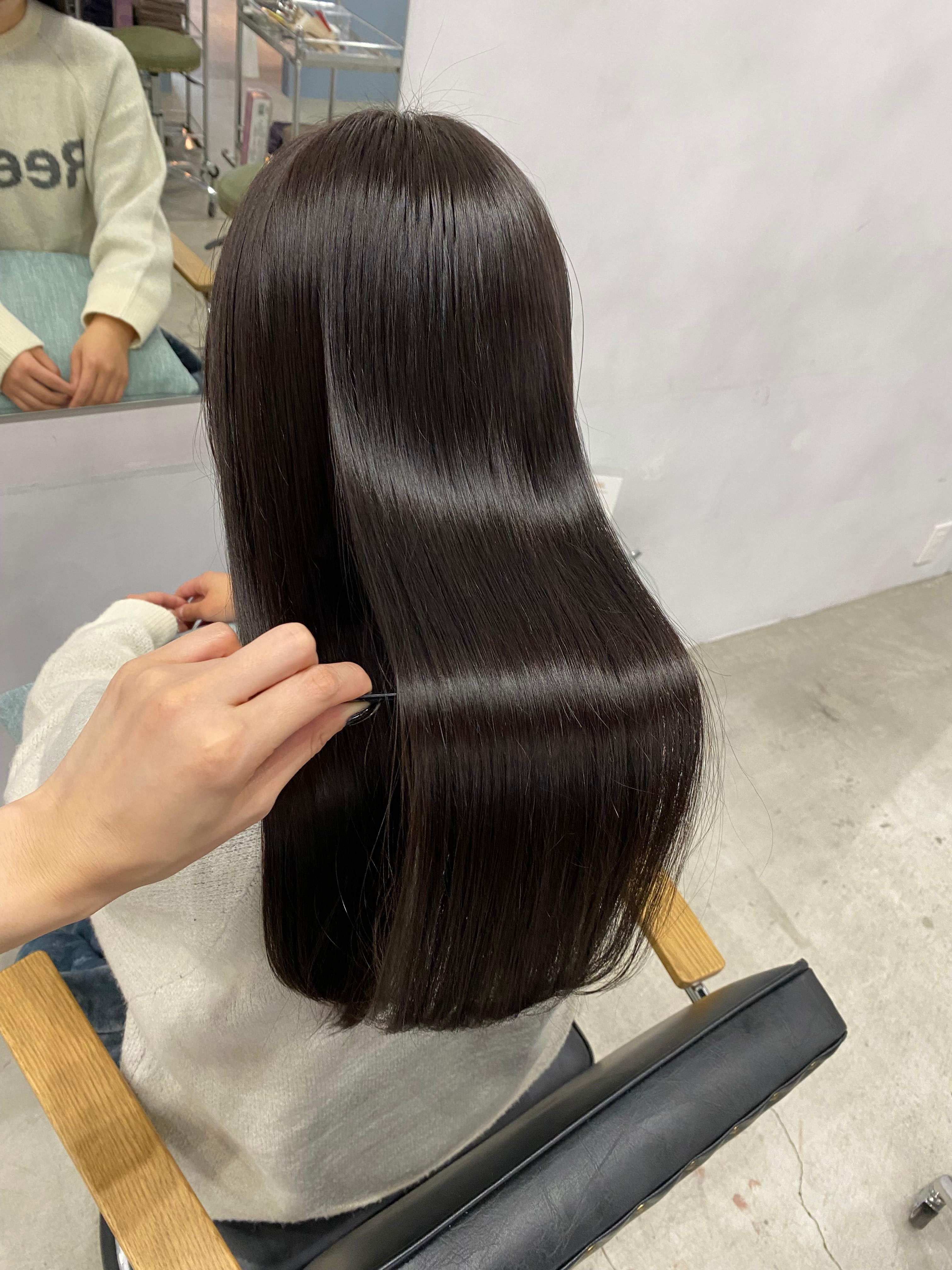 Chill 福井駅前店 髪質改善&韓国風【チル】【チル フクイエキマエテン カミシツカイゼン アンド カンコクフウ】のスタイル紹介。福井駅前店  髪質改善　ストレート　艶髪