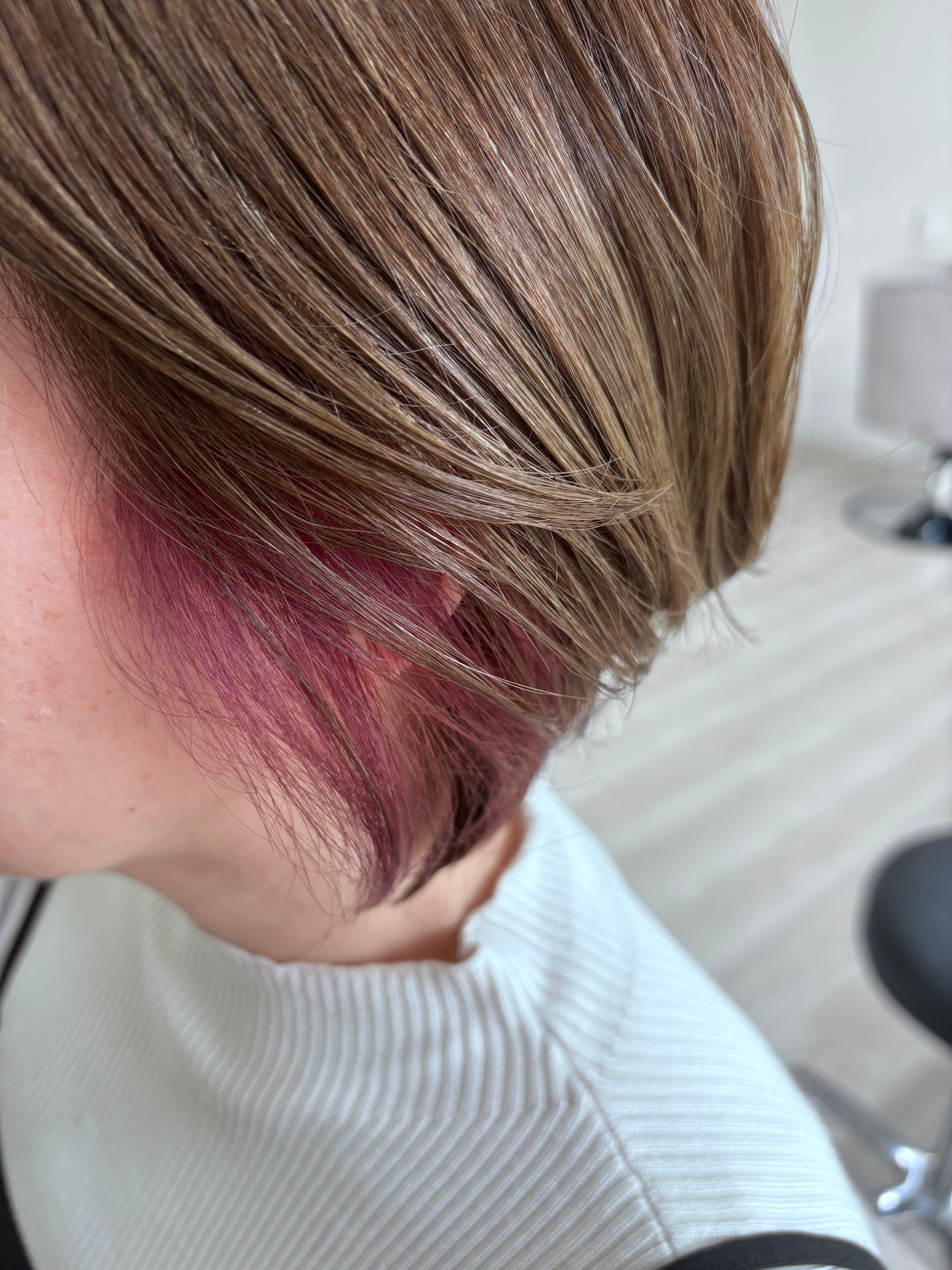 Lulumalu【ルルマル】のスタイル紹介。大人かわいい＊上品ピンクのインナーカラー