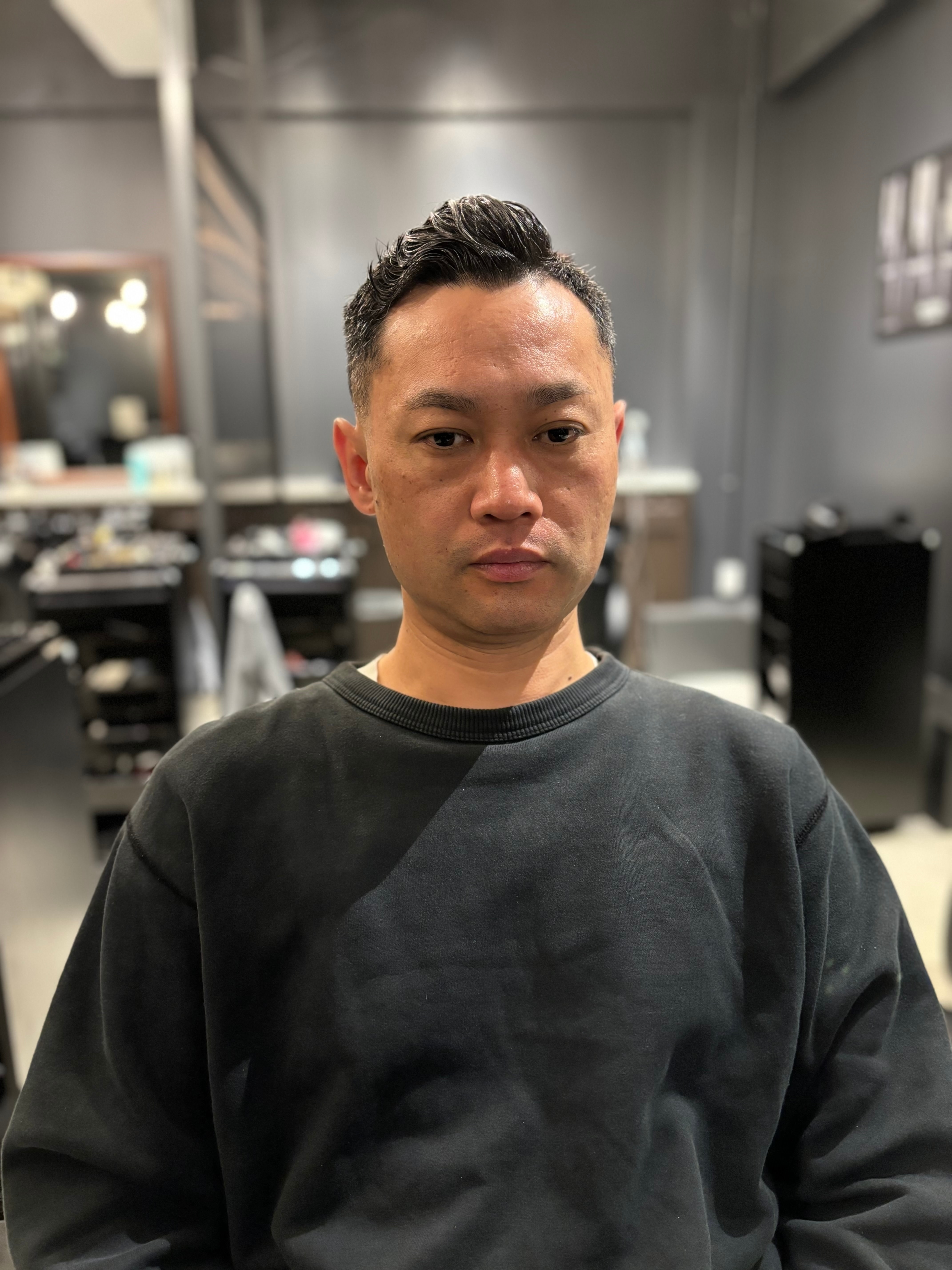 THE MAN LeverageNewYork【ザマンリバレッジニューヨーク】のスタイル紹介。海外イケオジ　スキンフェードショート