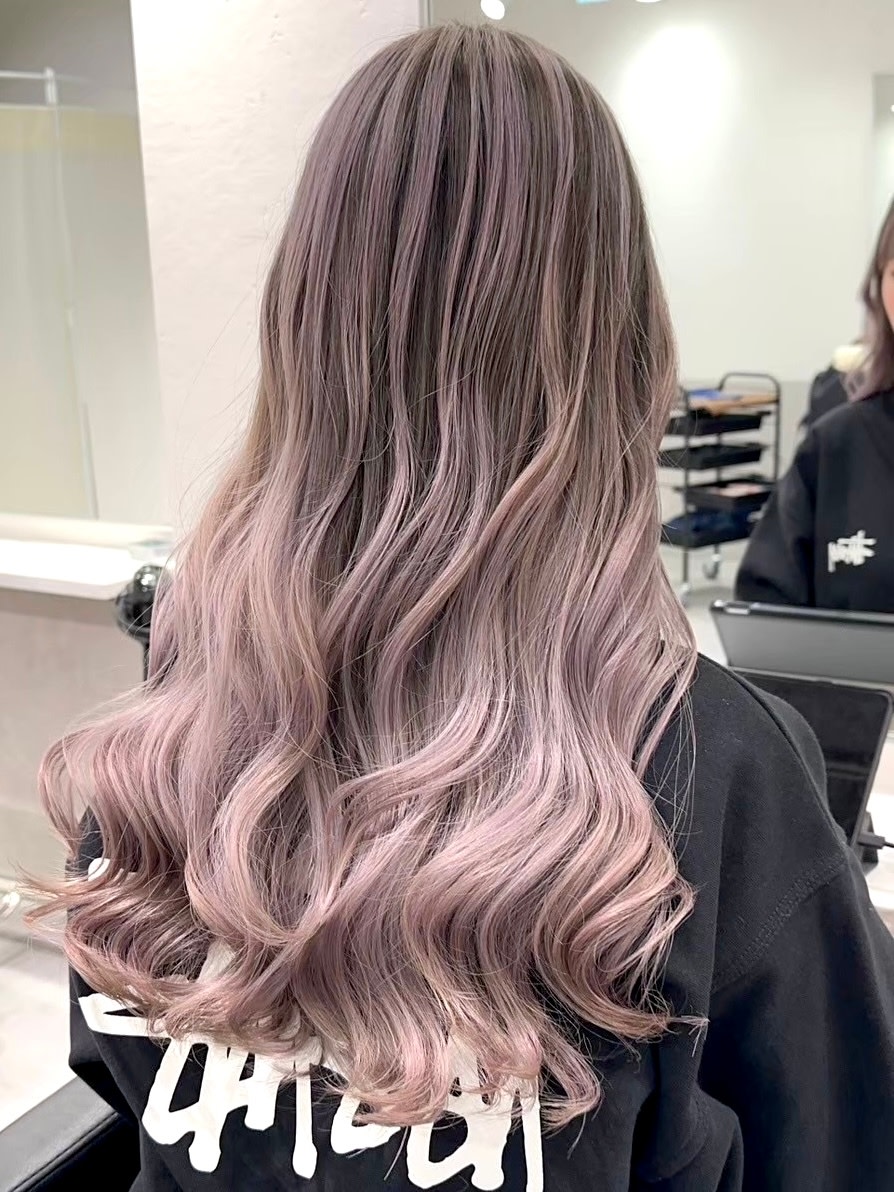 CIERA.堀江ダブルカラー/ハイライト/バレイヤージュ【シエラホリエダブルカラーハイライトバレイヤージュ】のスタイル紹介。バレイヤージュ