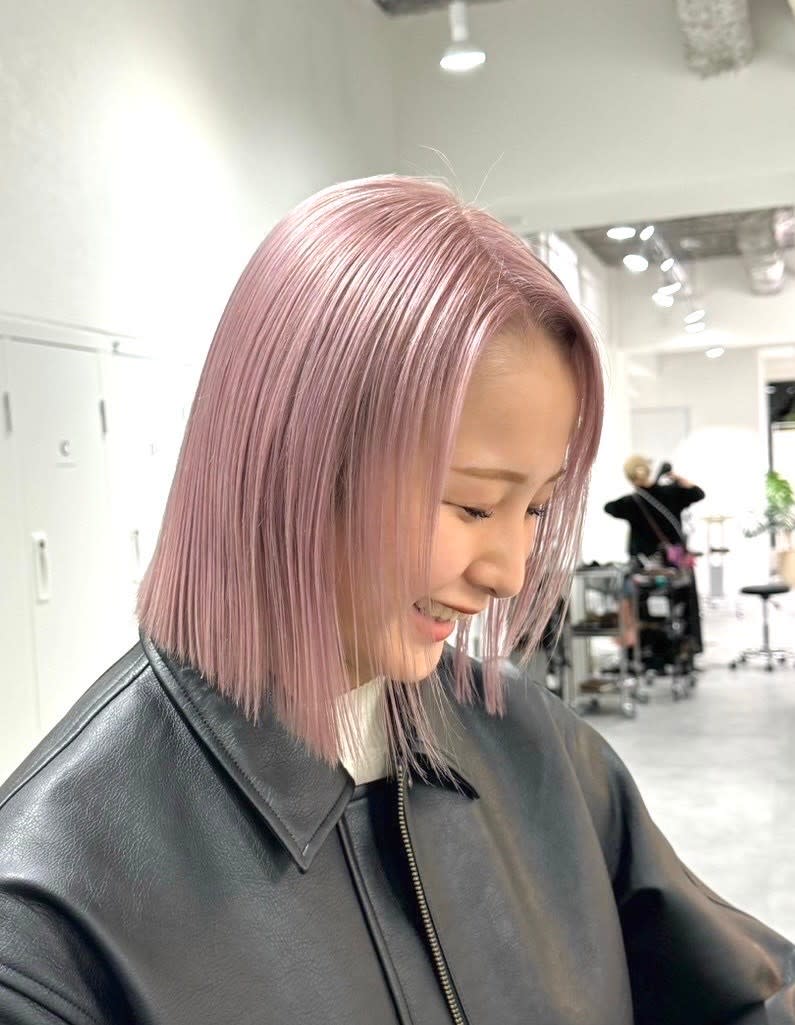 CIERA.堀江ダブルカラー/ハイライト/バレイヤージュ【シエラホリエダブルカラーハイライトバレイヤージュ】のスタイル紹介。ピンクカラー