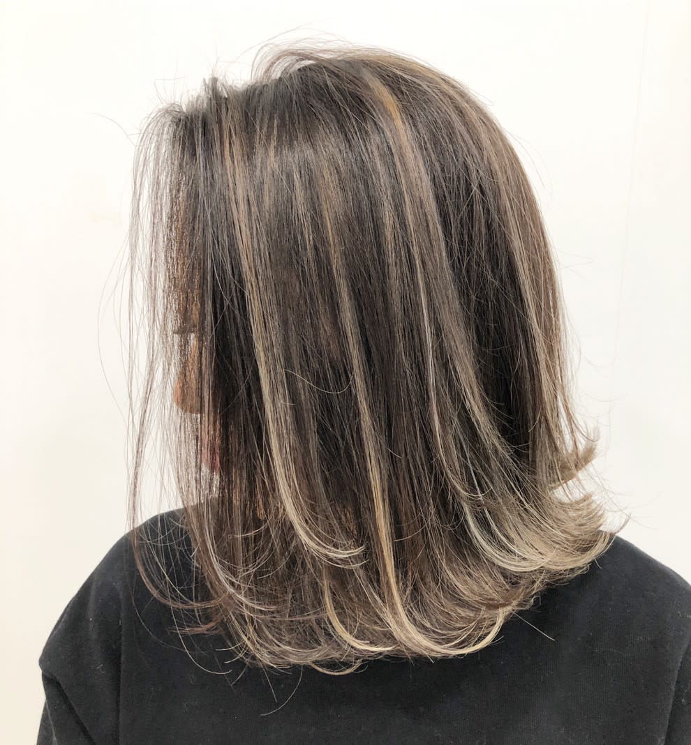 CIERA.堀江ダブルカラー/ハイライト/バレイヤージュ【シエラホリエダブルカラーハイライトバレイヤージュ】のスタイル紹介。バレイヤージュ