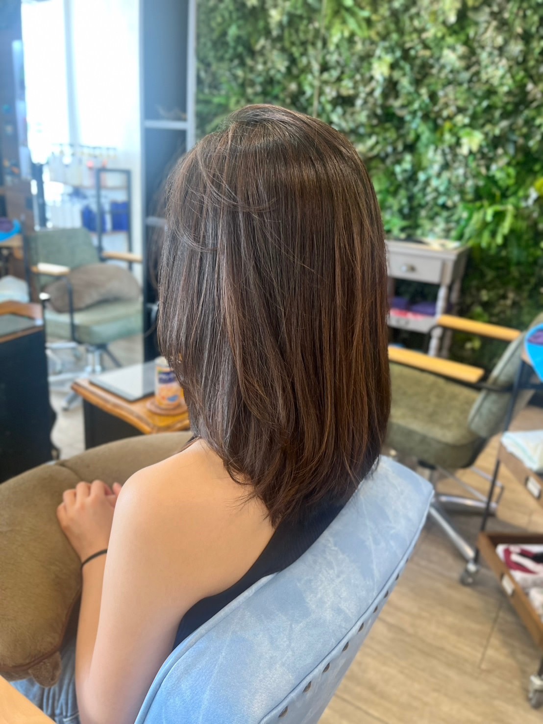 ～MILBON complete salon～ no_a【ミルボンコンプリートサロン ノア】のスタイル紹介。ワンカラーでつくるハイライトカラー