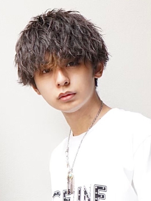 confidence -MEN'S HAIR- 新宿本店【コンフィデンス メンズヘアー】のスタイル紹介。confidence -MEN'S HAIR-×スタイル