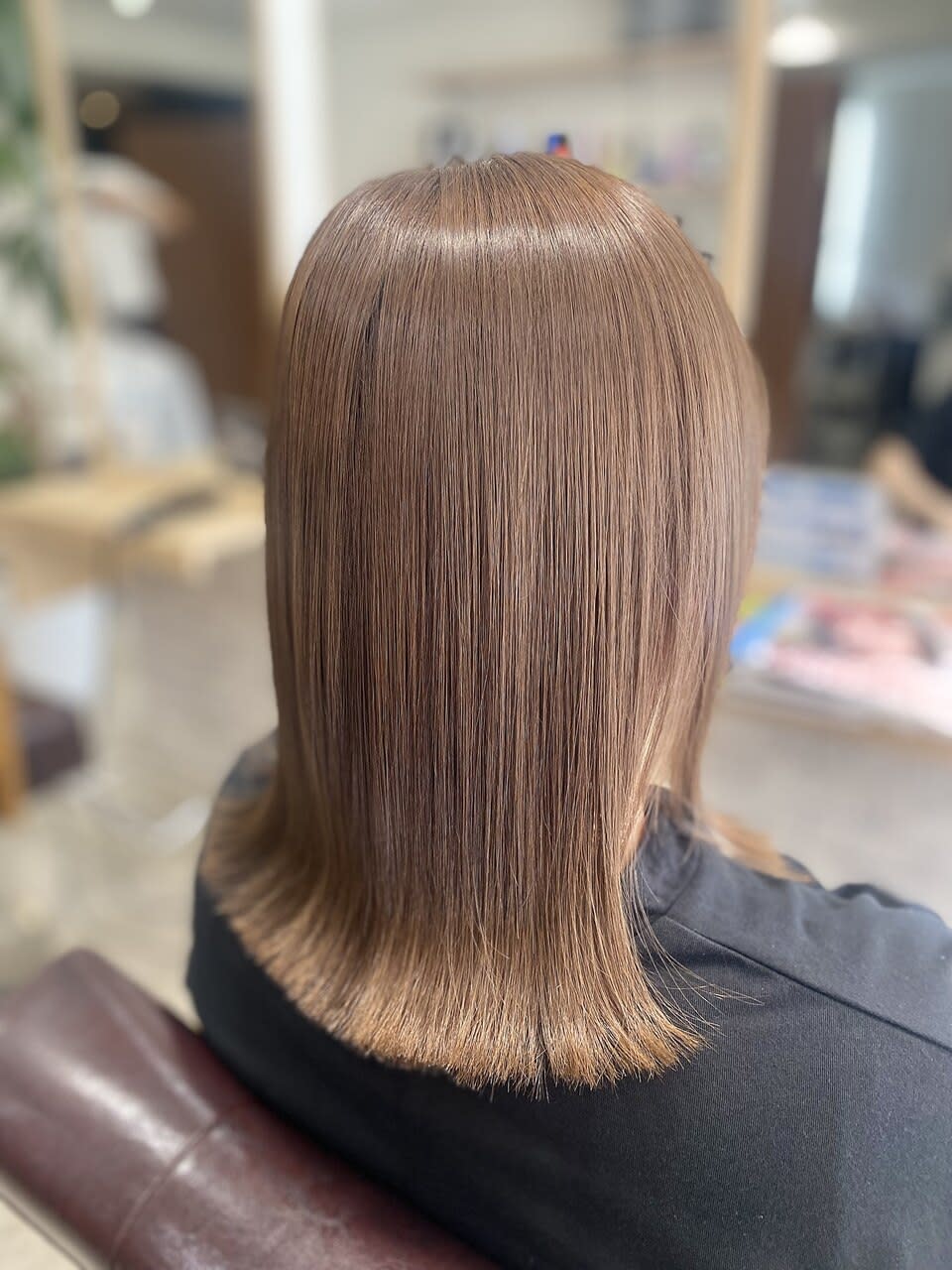 Hair studio Olive 南森町店【ヘアースタジオオリーブミナミモリマチテン】のスタイル紹介。ベージュ×外はねボブ