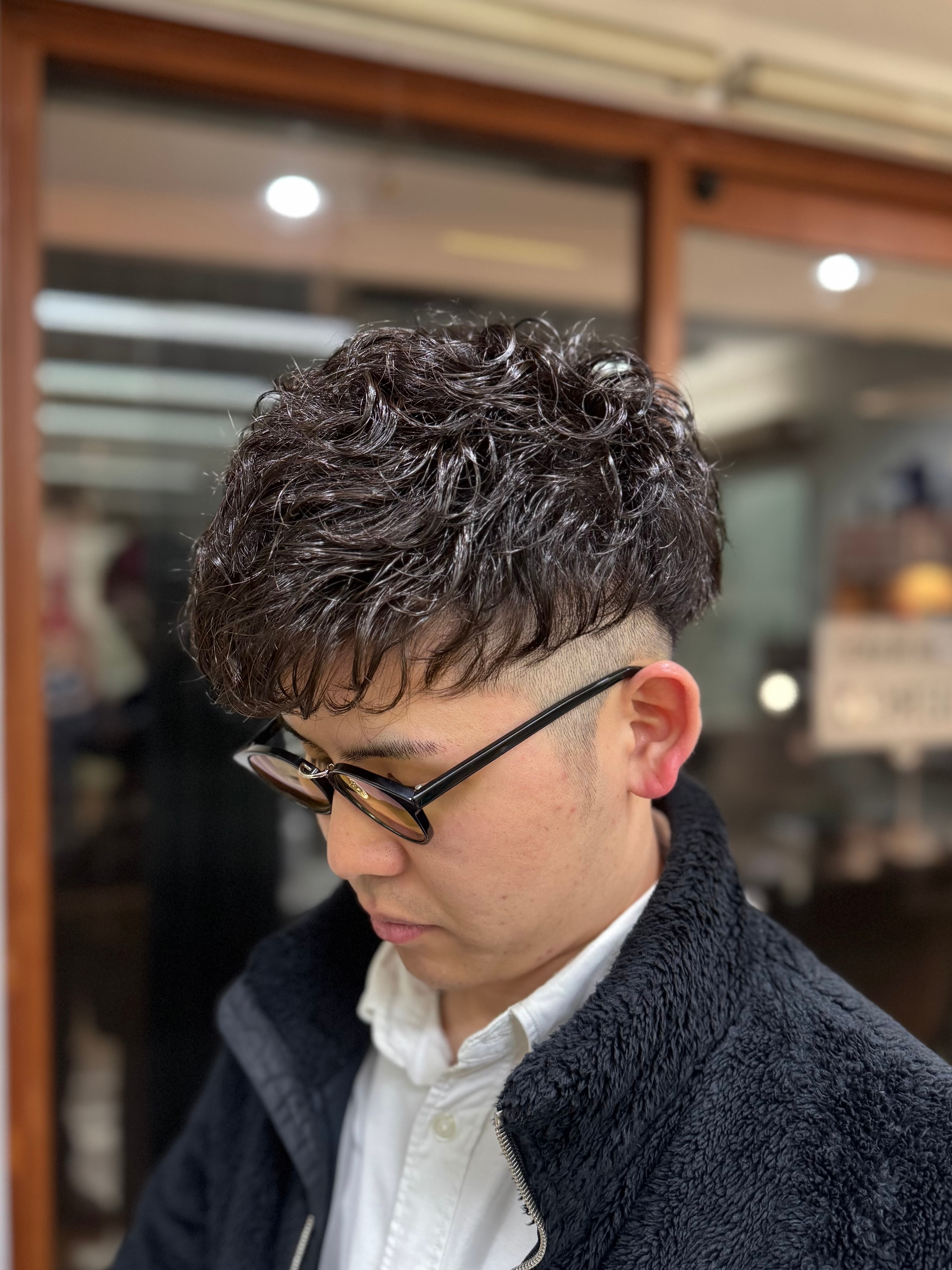 hair make HERO (men's barber)【ヘアメイクヒーロー メンズバーバー】のスタイル紹介。hair make HERO (men's barber)