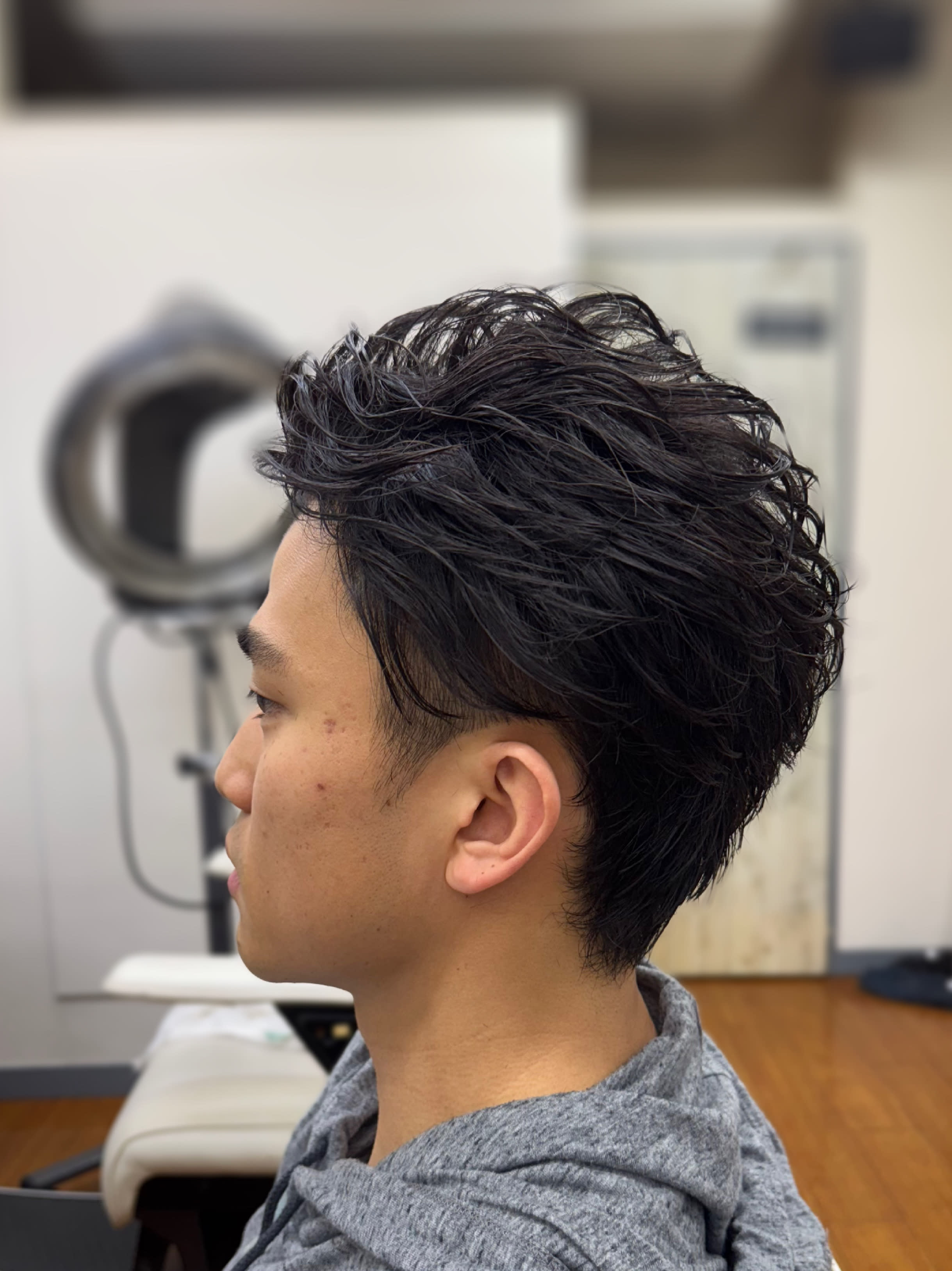 hair make HERO (men's barber)【ヘアメイクヒーロー メンズバーバー】のスタイル紹介。hair make HERO (men's barber)