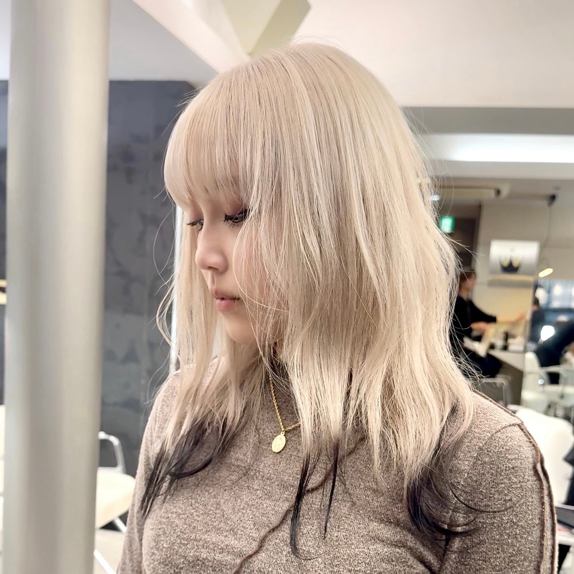 Kingsbury United【キングスベリーユナイテッド】のスタイル紹介。デザインカラー♪ ホワイト×毛先ブラック