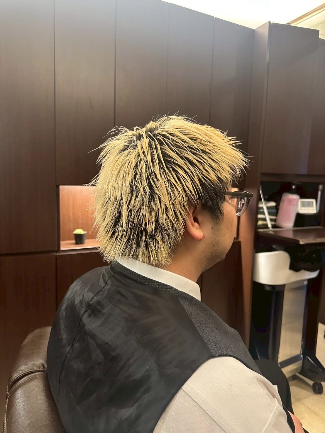 Barbering Method produce byヘアサロン大野【バーバリングメソッド プロデュースバイヘアサロンオオノ】のスタイル紹介。刈上げないショート