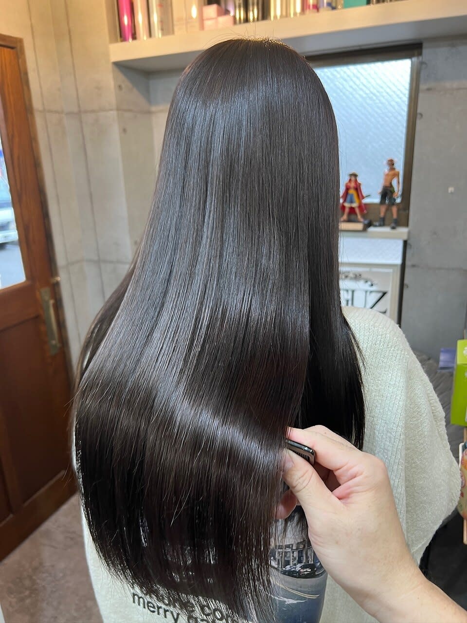 LAGUZ 茅ヶ崎 髪質改善 ヘアアレンジ【ラグズ チガサキ カミシツカイゼン ヘアアレンジ】のスタイル紹介。光沢艶カラーラベージュ＋特濃リンゴ幹細胞トリートメント
