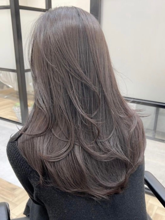 似合わせ/白髪ぼかし/インナーカラーに特化した髪質改善サロン (元住吉駅/武蔵小杉駅）【ニアワセシラガボカシインナーカラーニトッカシタカミシツカイゼンサロン】のスタイル紹介。似合わせ白髪ぼかしインナーカラーに特化した髪質改善サロン 