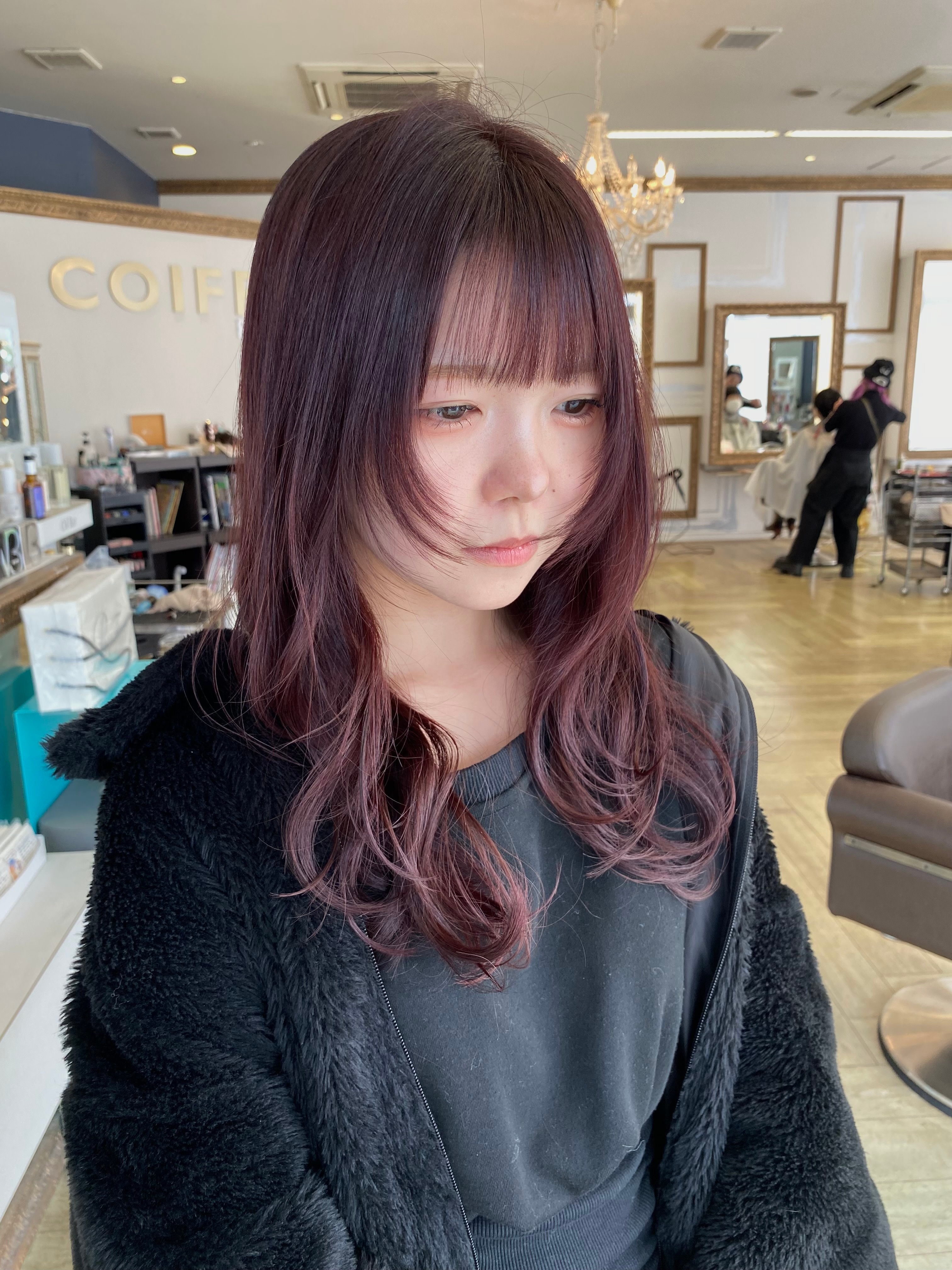 COIFF1RST 大分【コワファーストオオイタ】のスタイル紹介。フェイスレイヤー/ピンクバイオレット