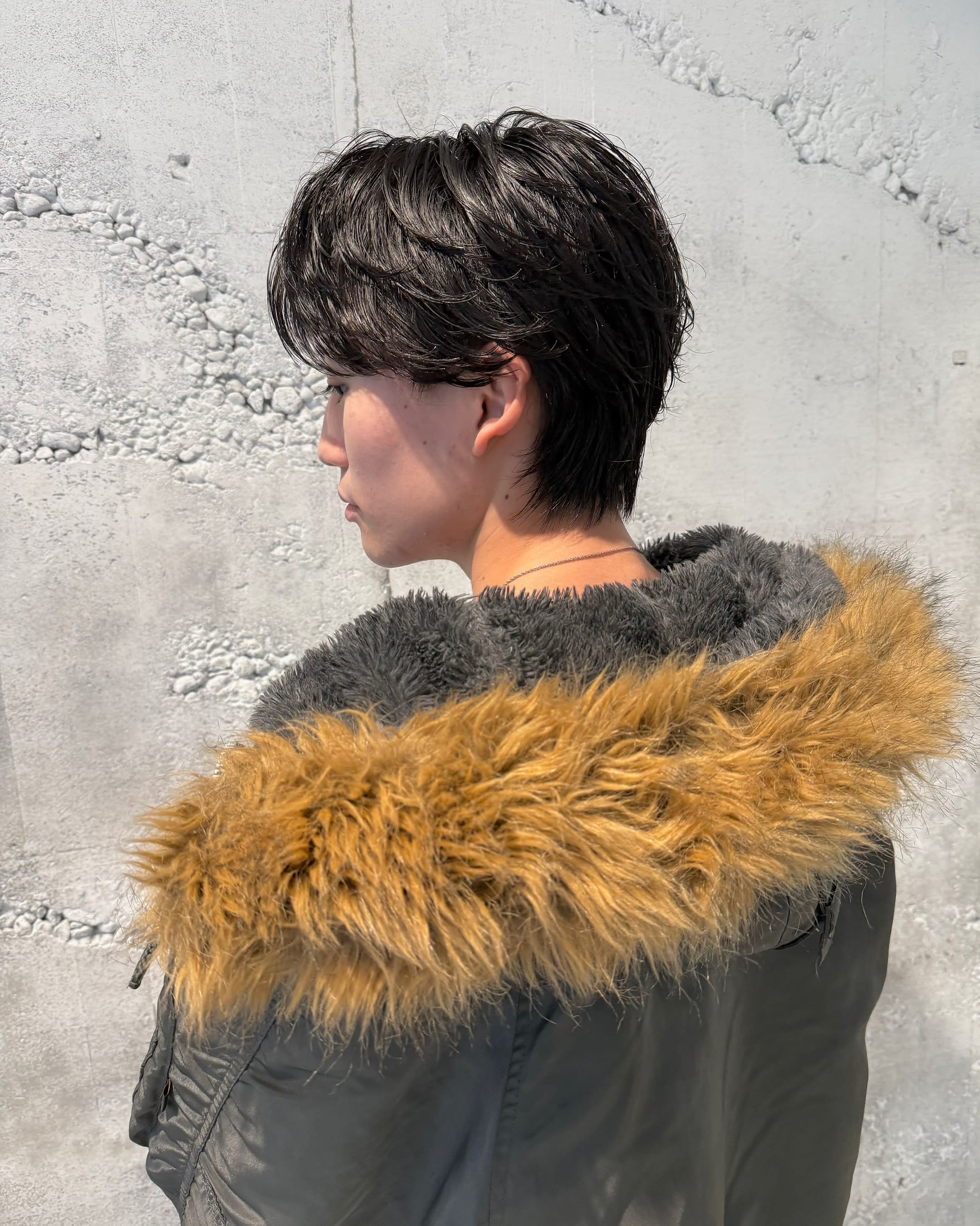 KHALIFA【カリファ】のスタイル紹介。【 センターパートウルフ x ニュアンスパーマ 】