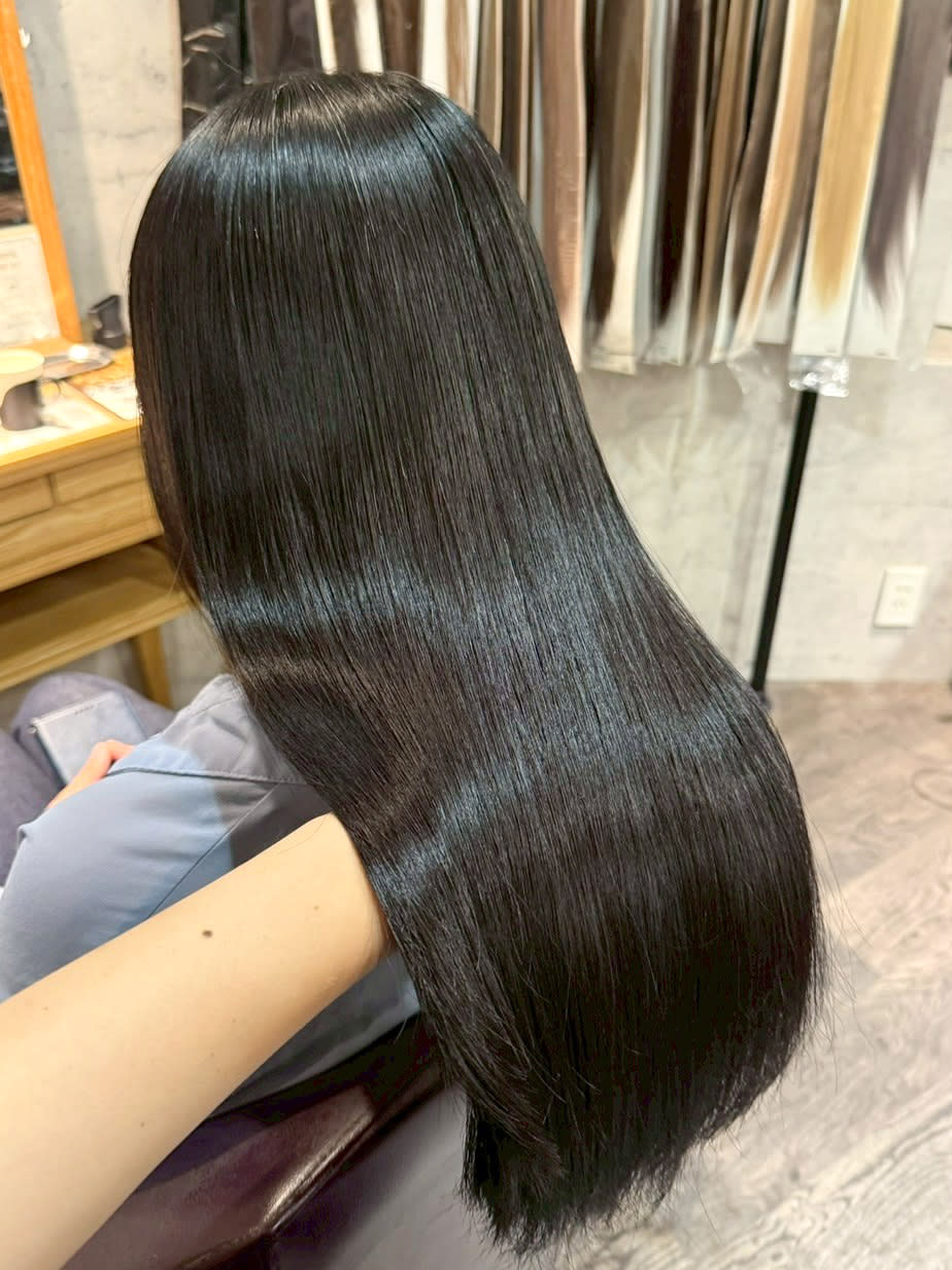 Afinar 横浜店【アフィナーヨコハマテン】のスタイル紹介。艶髪縮毛矯正