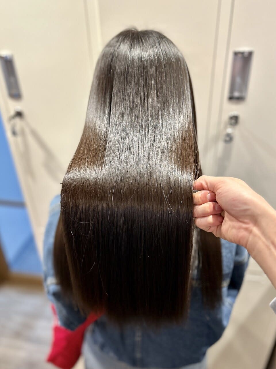 ARiA TWiN by ECLART【アリアツインバイエクラート】のスタイル紹介。圧倒的艶髪縮毛矯正