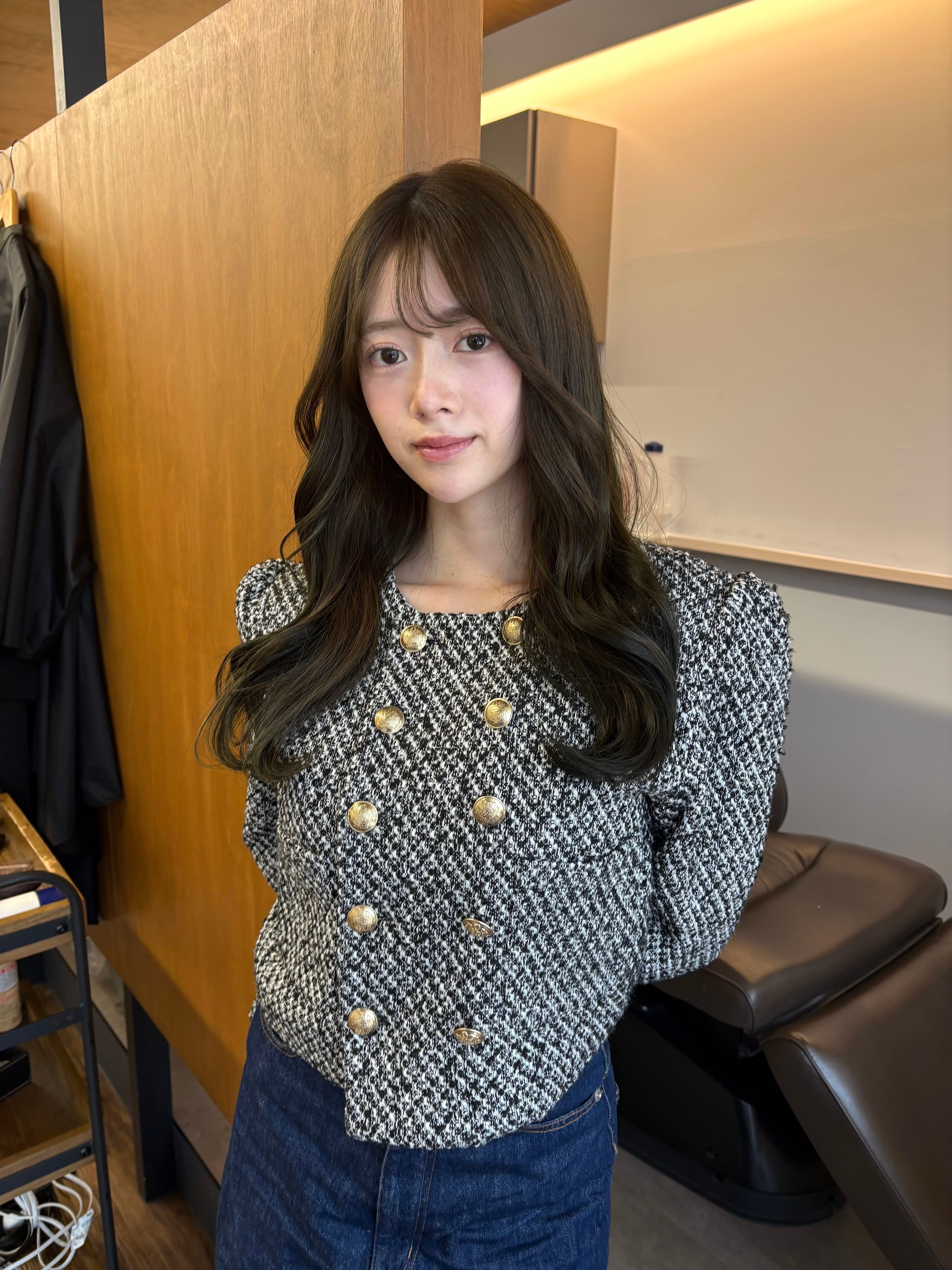 tre/e' hair salon【ツリーヘアサロン】のスタイル紹介。ミディアム×フェイスレイヤー