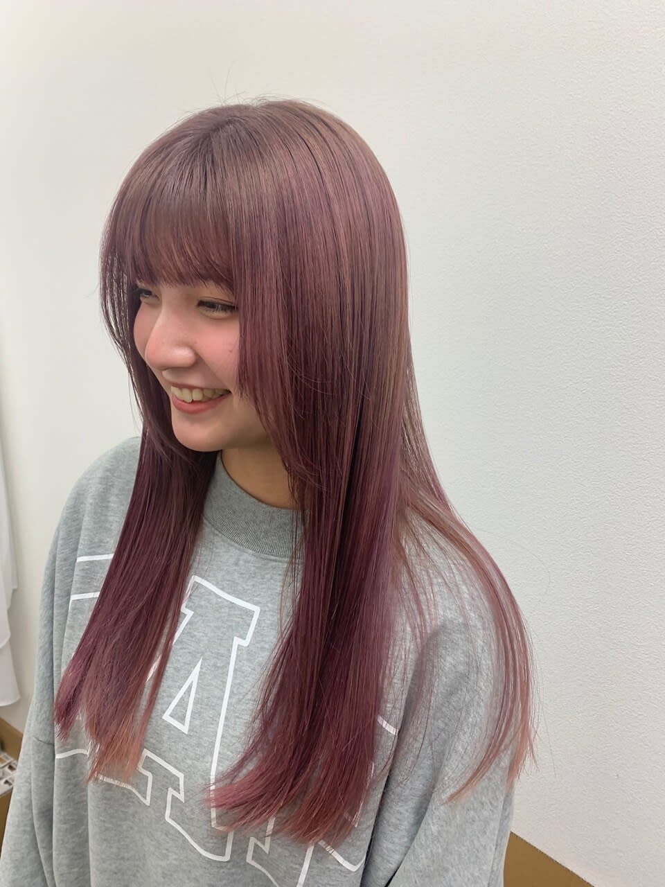 chapter 千葉ニュータウン中央店【チャプター】のスタイル紹介。ハイトーンラベンダーピンクベージュWカラー髪質改善
