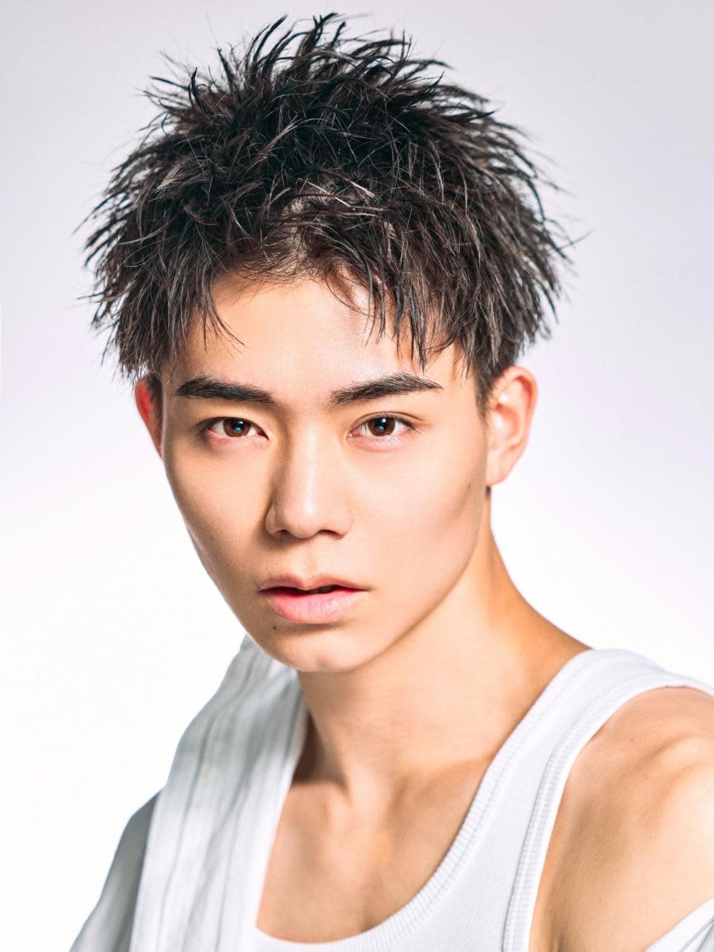 LIPPS hair 渋谷【リップスヘアー】【リップスヘアー シブヤ】のスタイル紹介。シャープアップバング