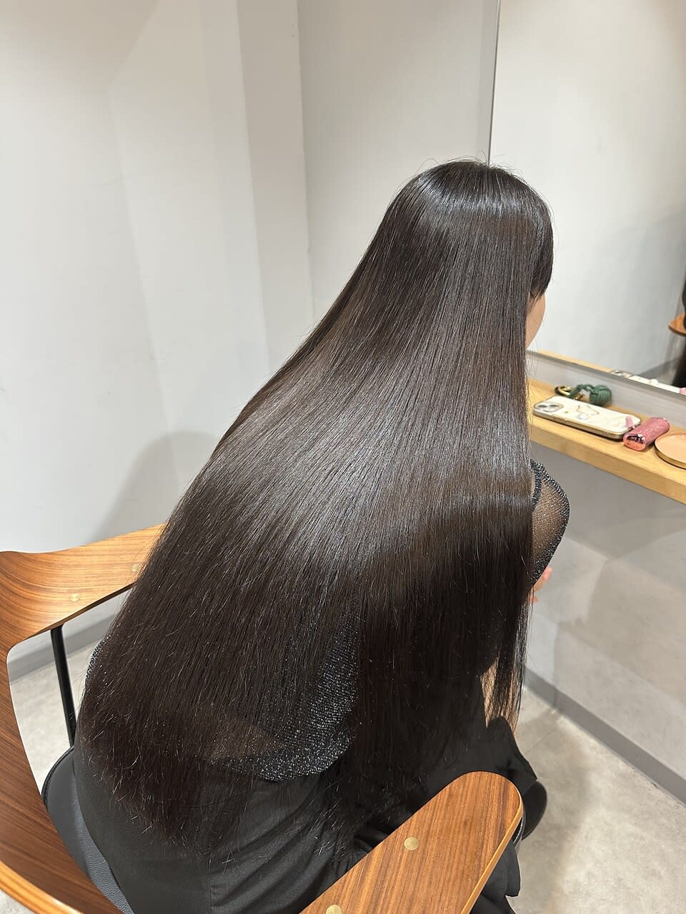 ciala【シアラ】のスタイル紹介。圧倒的なツヤ！髪質改善ストレート