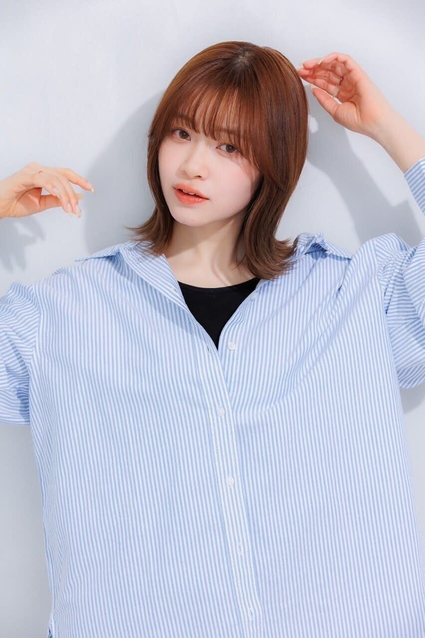 Cloe 中目黒【クロエナカメグロ】のスタイル紹介。ミディアム外ハネスタイル