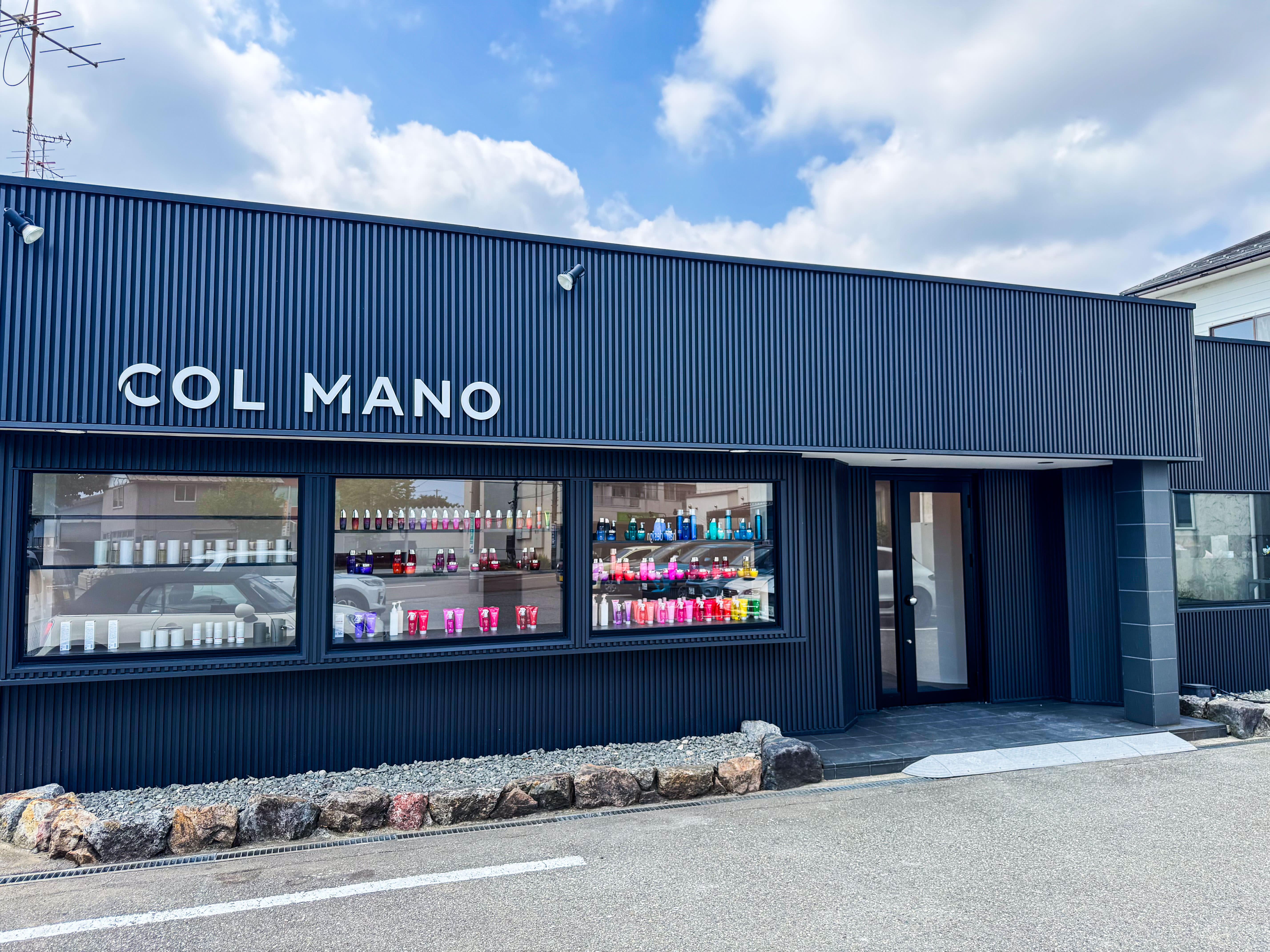 COL MANO【コル マーノ】のアイキャッチ画像
