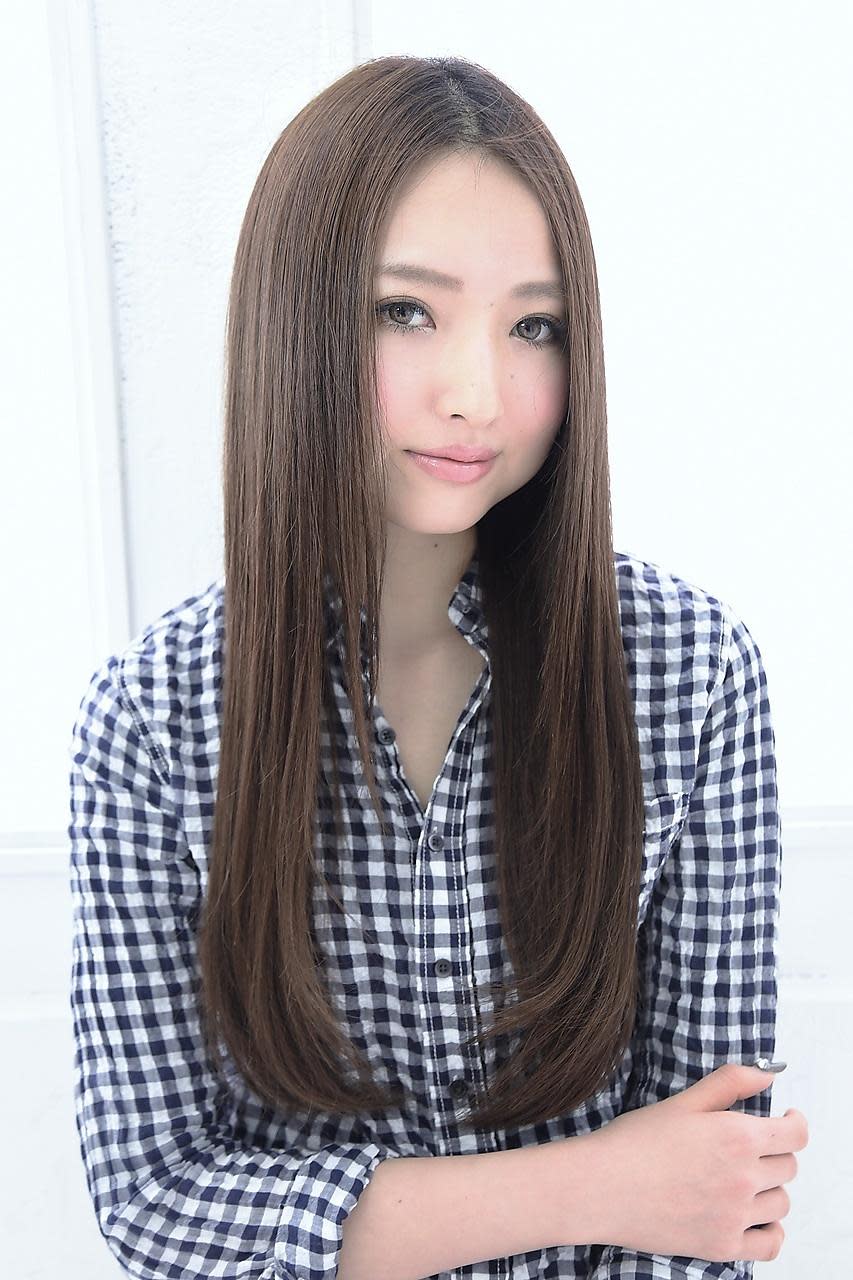 SOURCE 高槻【ソース タカツキ】のスタイル紹介。美髪♪艶感ロングストレート