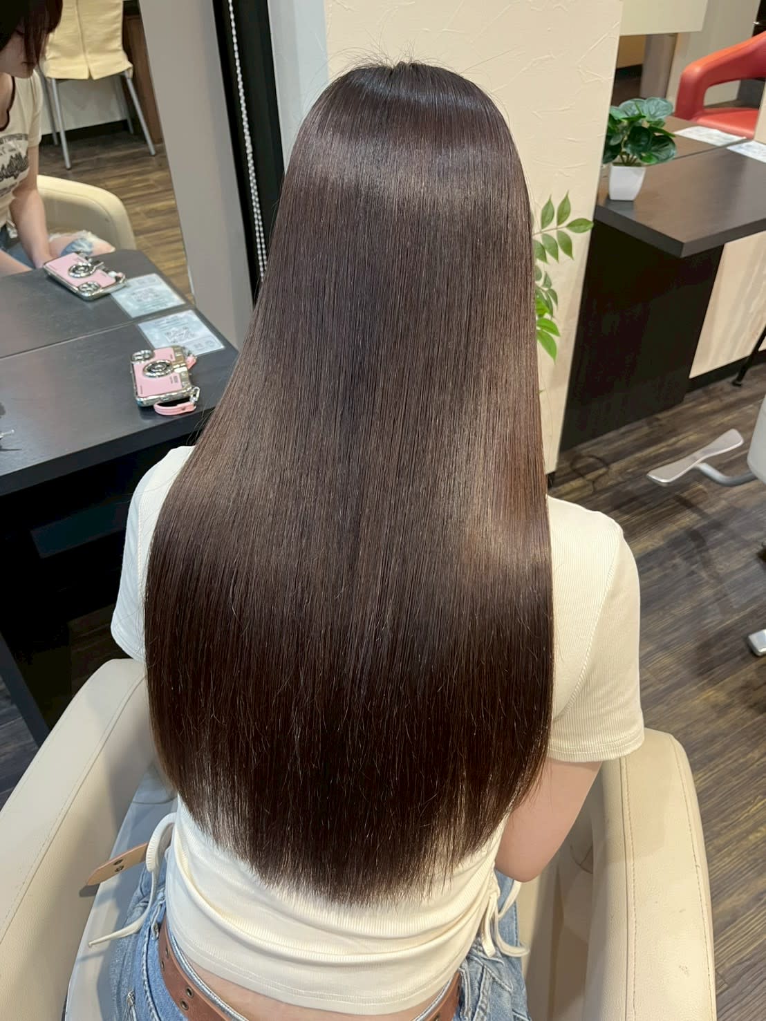 shinna【シンナ】のスタイル紹介。艶アッシュ