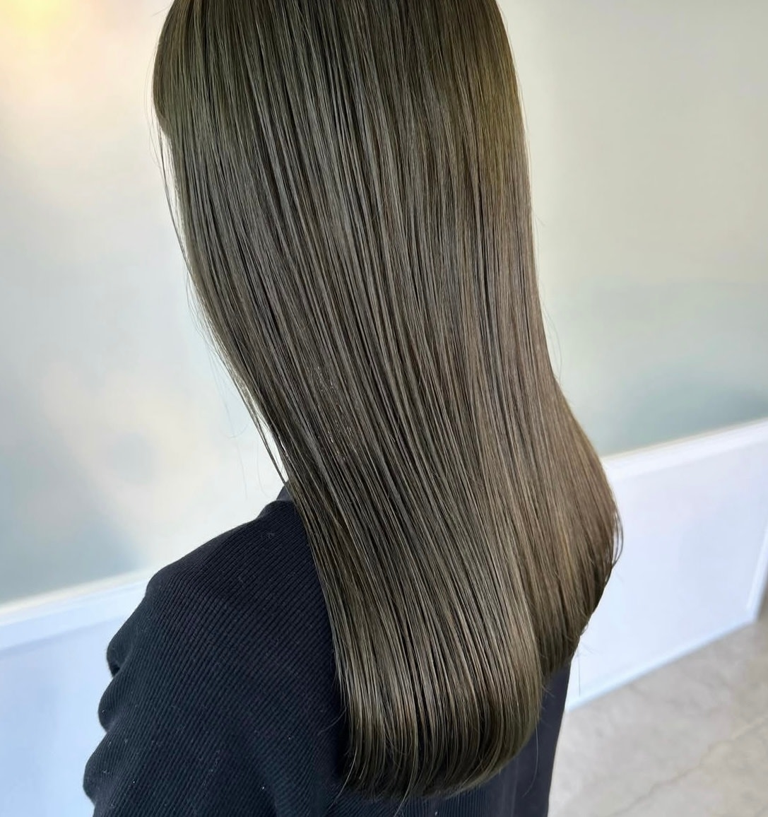 サキュウ hair by velica【サキュウヘアーバイヴェリカ】のスタイル紹介。− mat olive −