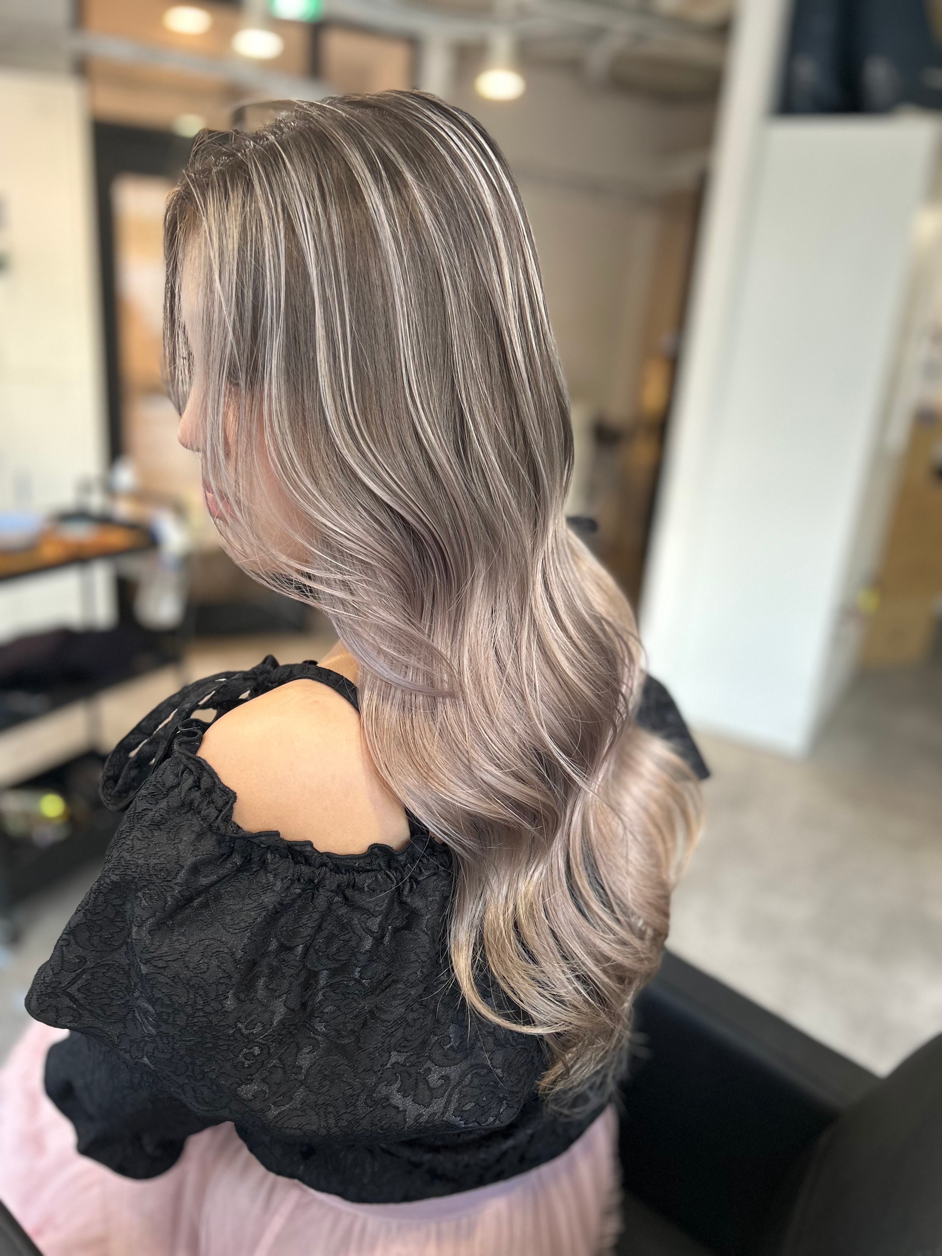 LAFF 難波店【ラフ ナンバテン】のスタイル紹介。【海外風ブリーチ2回必須】ハイトーンバレイヤージュ