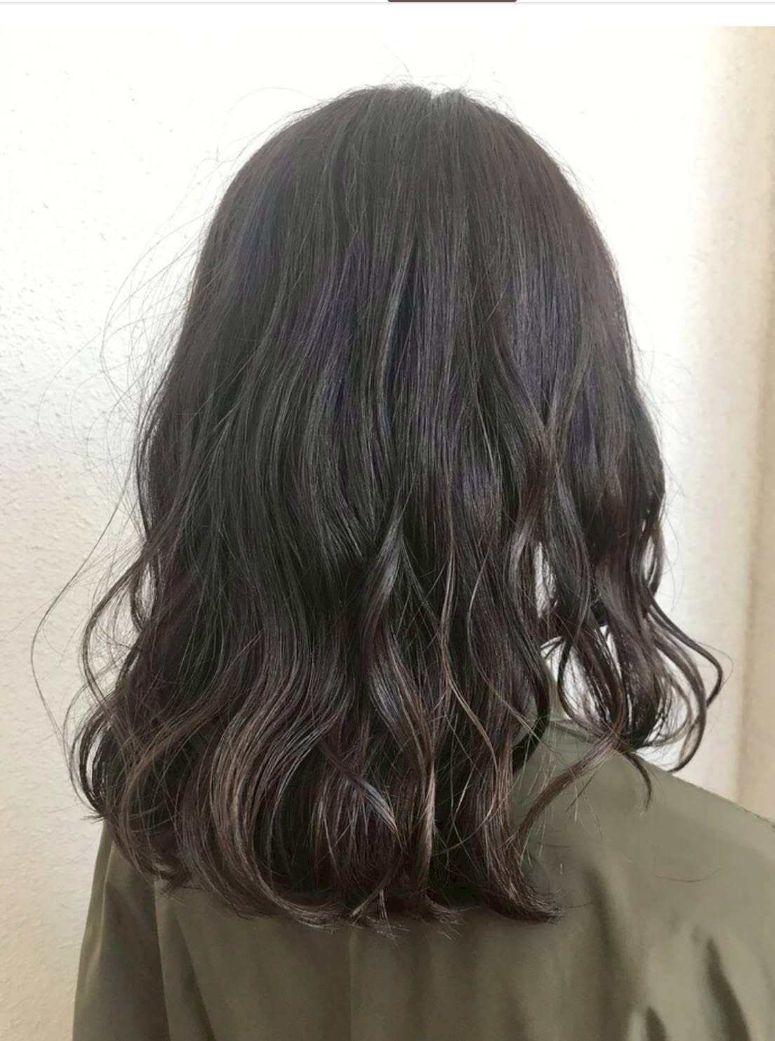 W.【ダブリュー ドット】のスタイル紹介。ミディアムパーマ