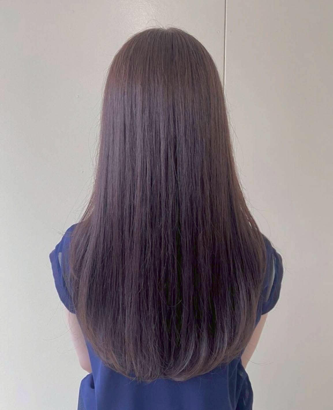 W.【ダブリュー ドット】のスタイル紹介。ストレートロング