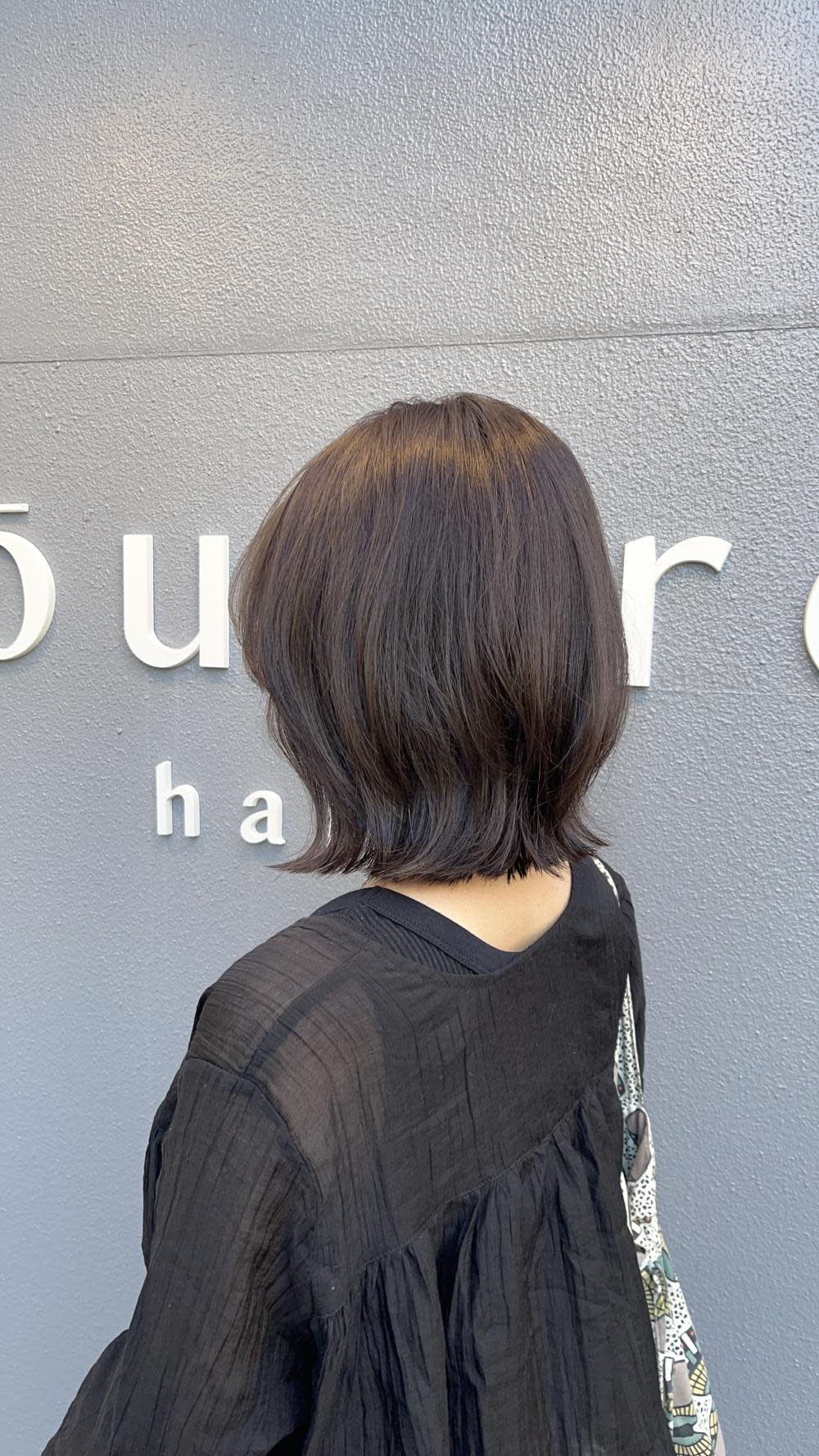 半個室型美容室 Sourire 馬出店【ハンコシツガタビヨウシツスーリールマイダシ】のスタイル紹介。レイヤーボブ