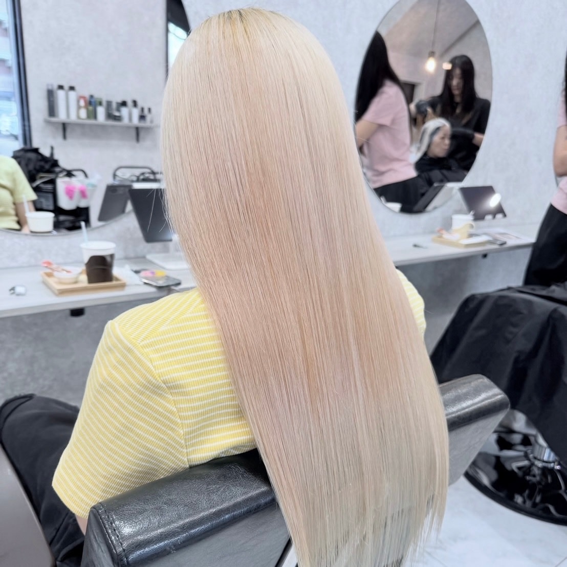 kamiiro ハイトーン/ブリーチ/ダブルカラー/髪質改善【カミイロ ハイトーン ブリーチ ダブルカラー カミシツカイゼン】のスタイル紹介。ブロンド