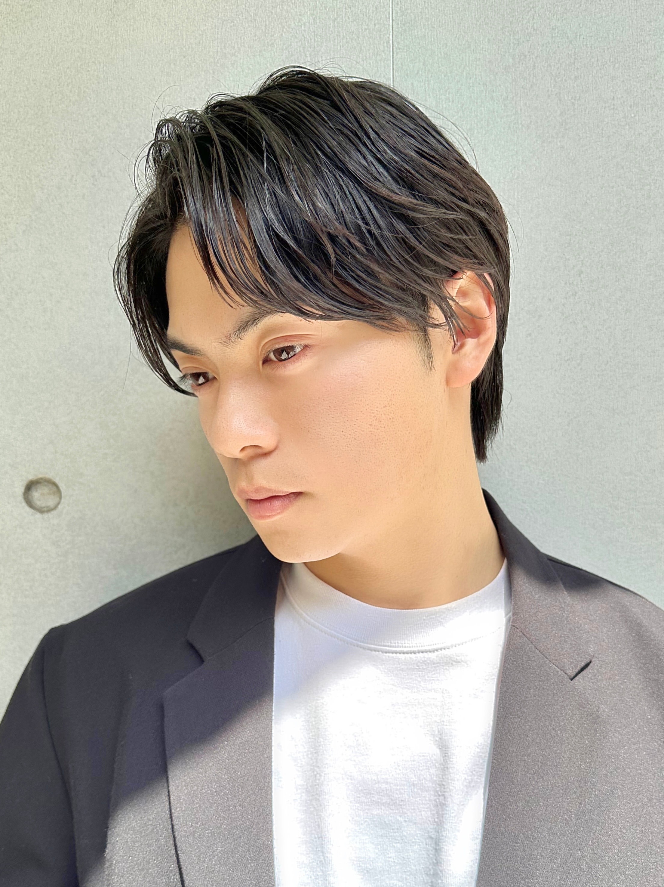 5 SCENE AOYAMA【ファイブシーンアオヤマ】のスタイル紹介。メンズボブウルフメンズミディアムレイヤーカットメンズウルフ